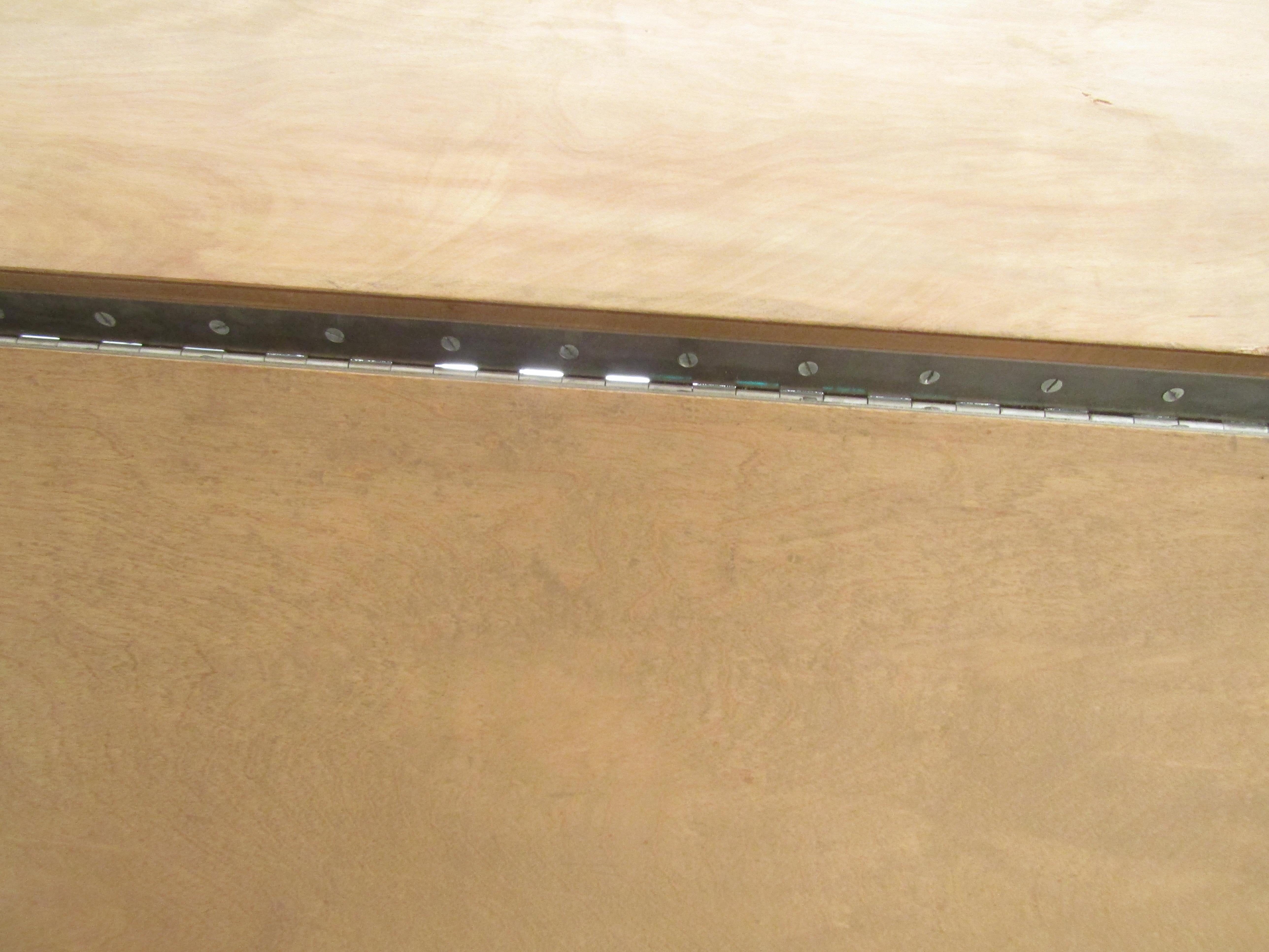Late 20th Century Impressive Mid-Century Modern Three Panel Mirrored Room Divider