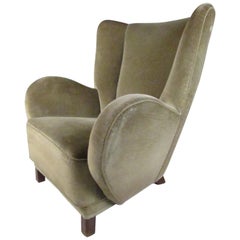 Impressive Mid-Century Modern Upholstery Lounge Chair