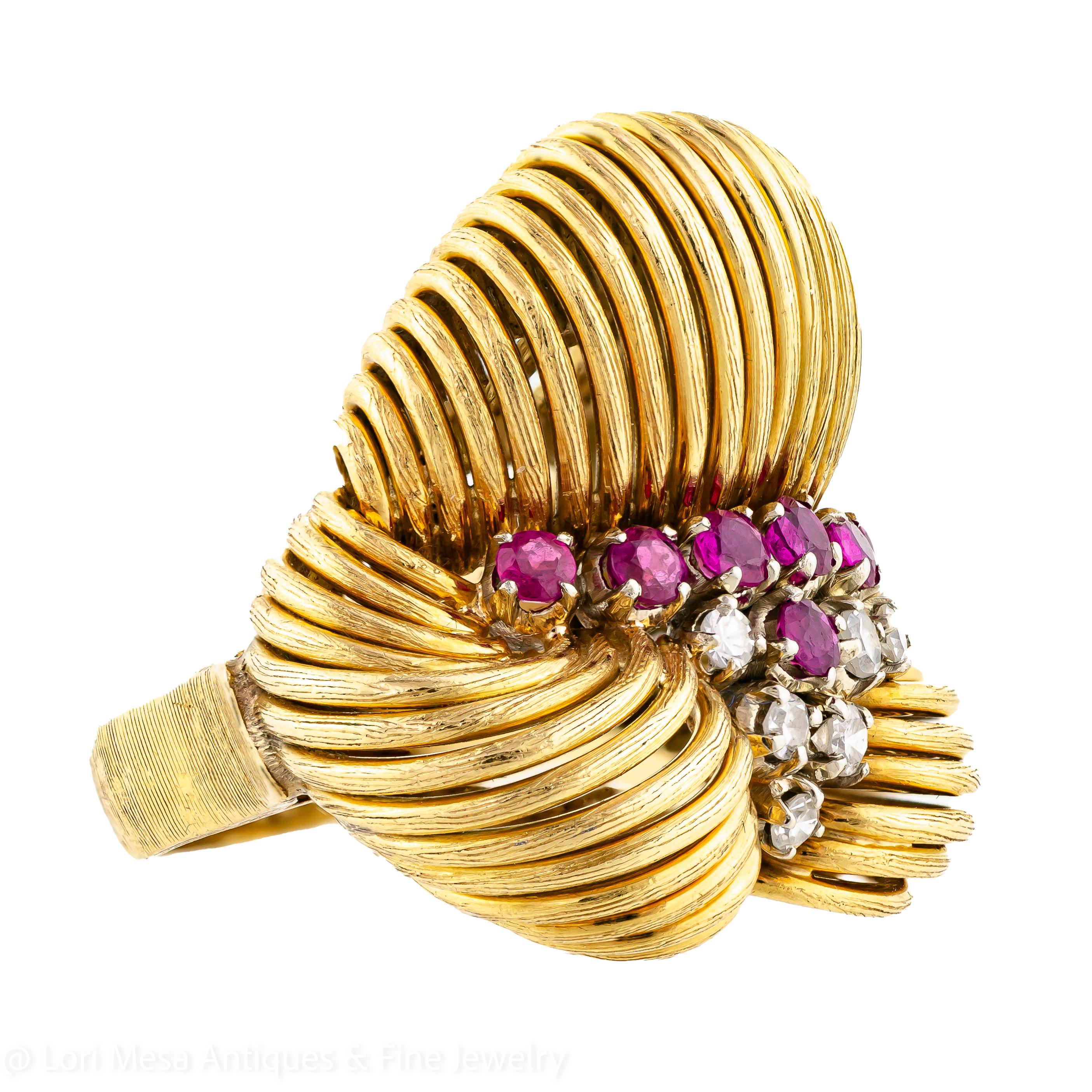 Women's Impressive Mid-Century Ruby Diamond and Yellow Gold Ring For Sale