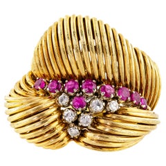 Impressive Mid-Century Ruby Diamond and Yellow Gold Ring