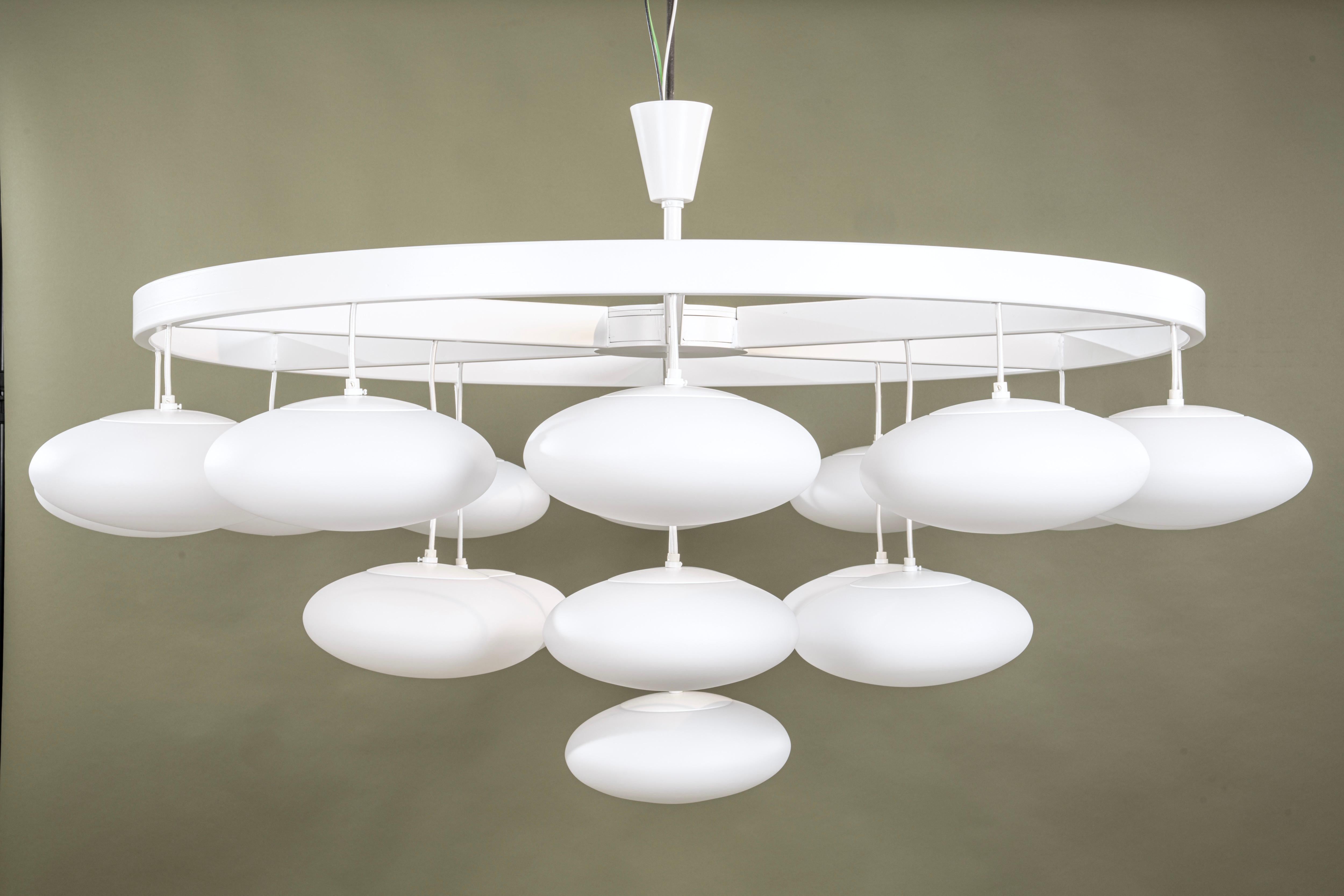 Impressive Midcentury Modern Cloud Chandelier from Volksgarten Milchhalle Vienna For Sale 3