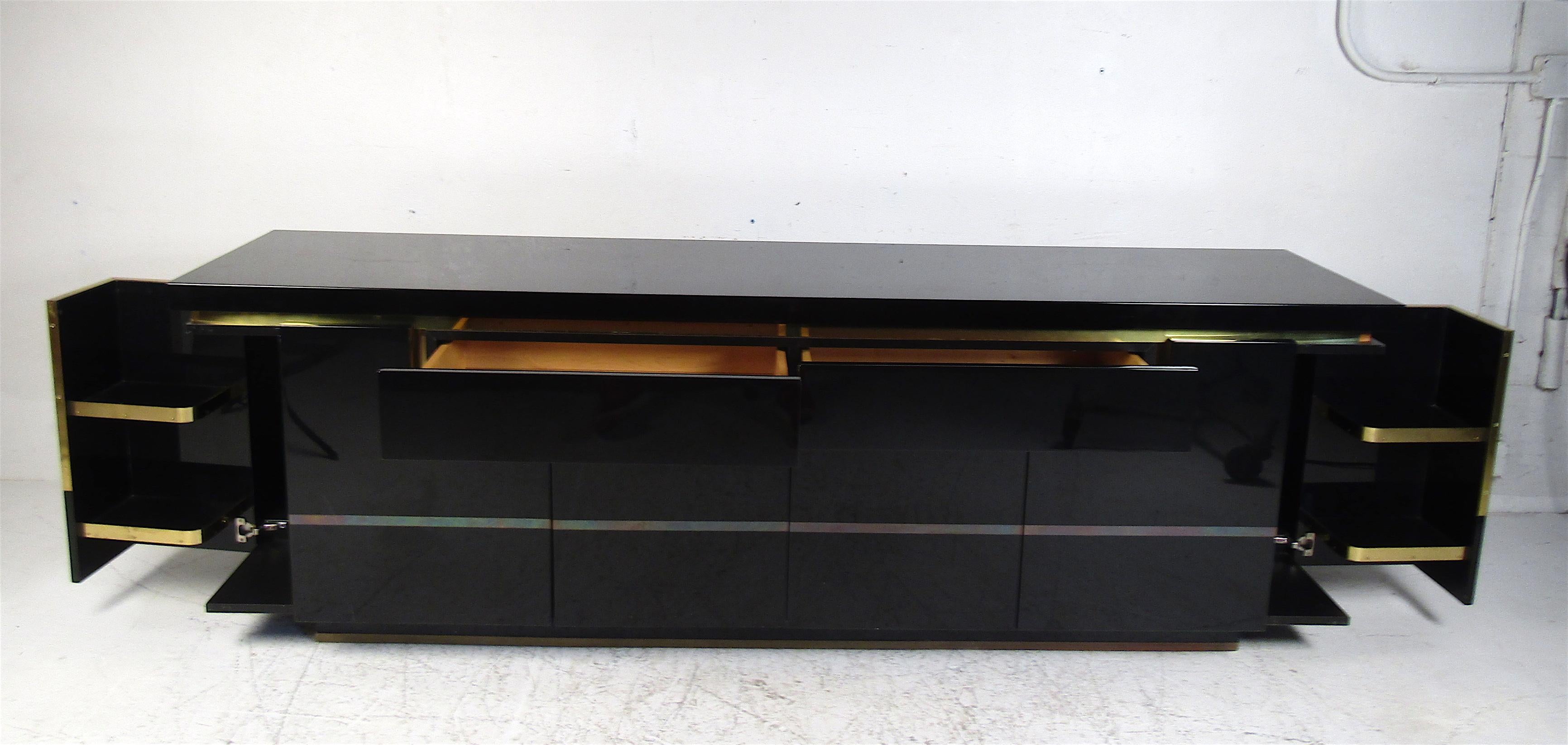 Impressive Modern French Credenza In Good Condition In Brooklyn, NY