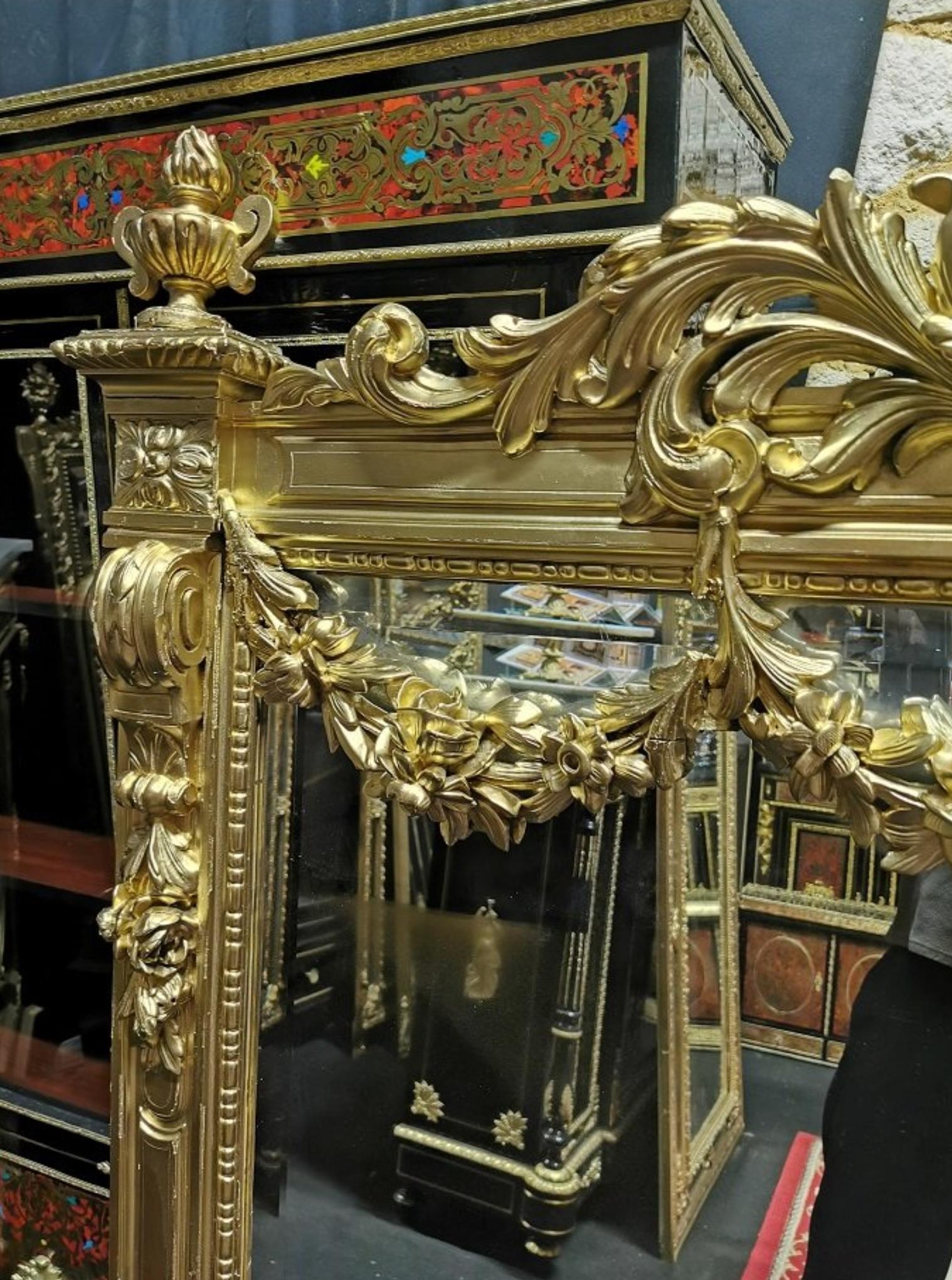Impressive Napoleon III Large Gilt Wall Mirror, France, 19th Century In Good Condition In Paris, FR