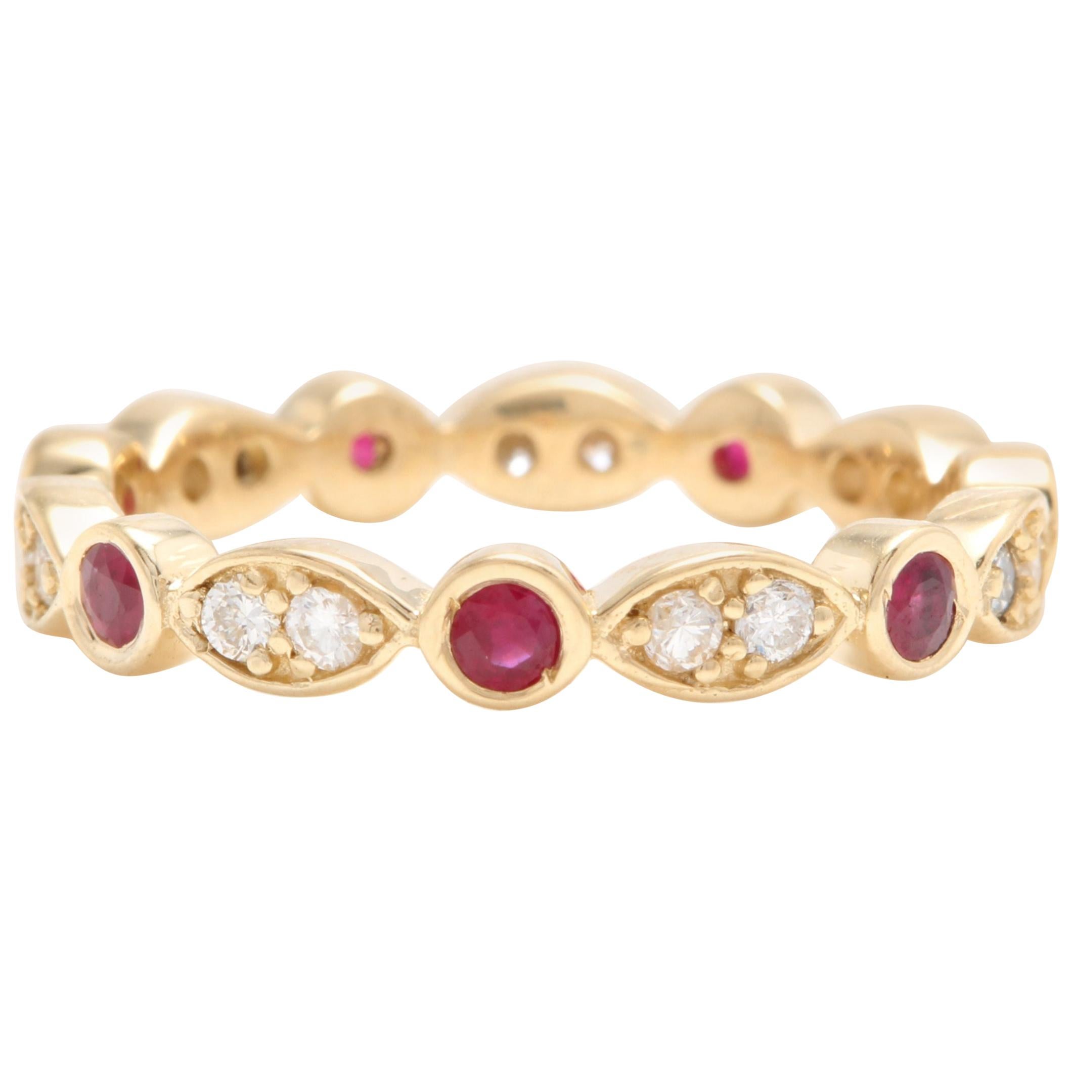 Impressive Natural Untreated Ruby and Natural Diamond 14 Karat White Gold Ring For Sale