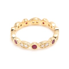 Impressive Natural Untreated Ruby and Natural Diamond 14 Karat White Gold Ring