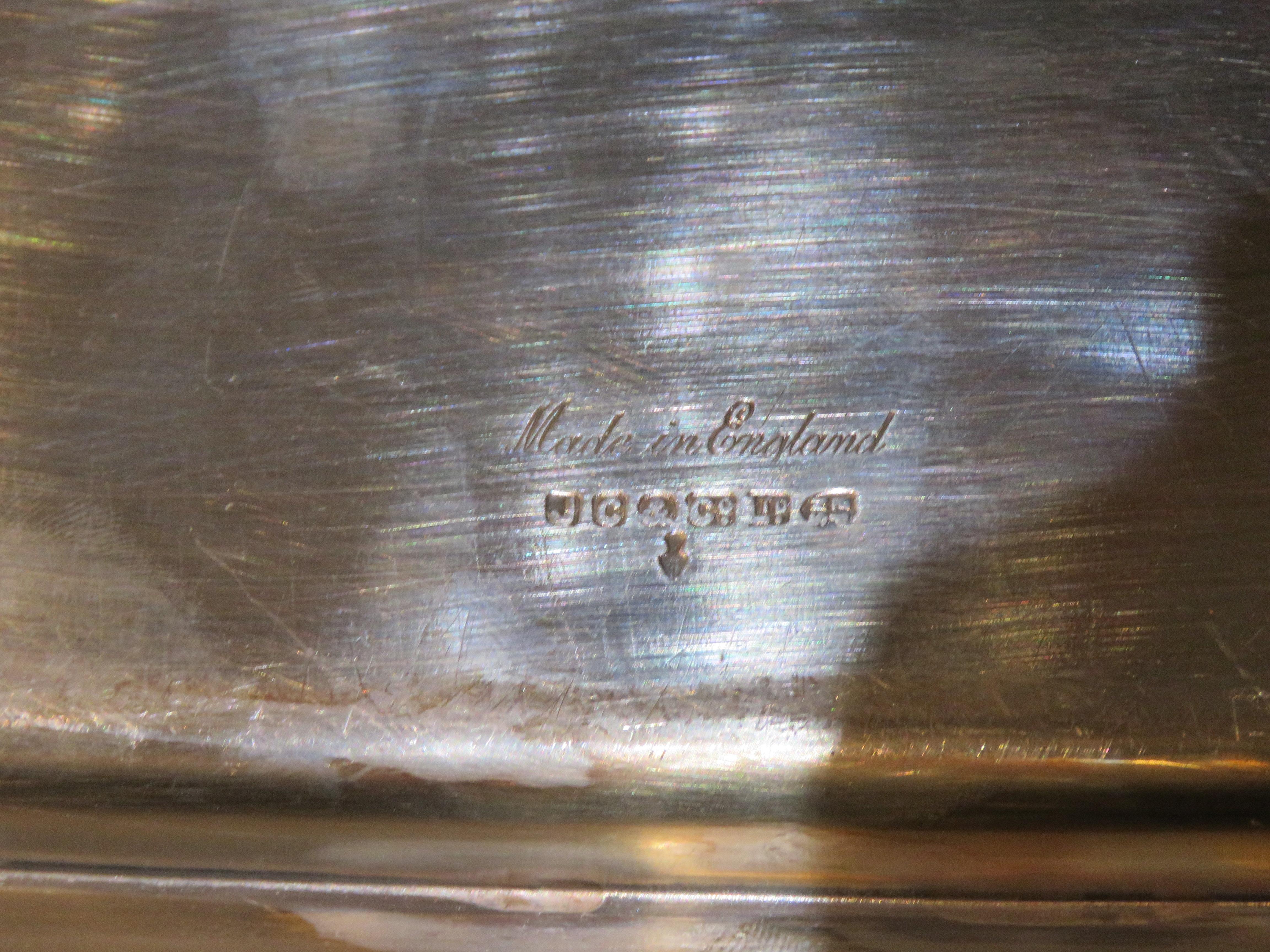 Impresionante J.C. original grande Co LTD Bandeja de servicio de plata inglesa reticulada Inglés en venta