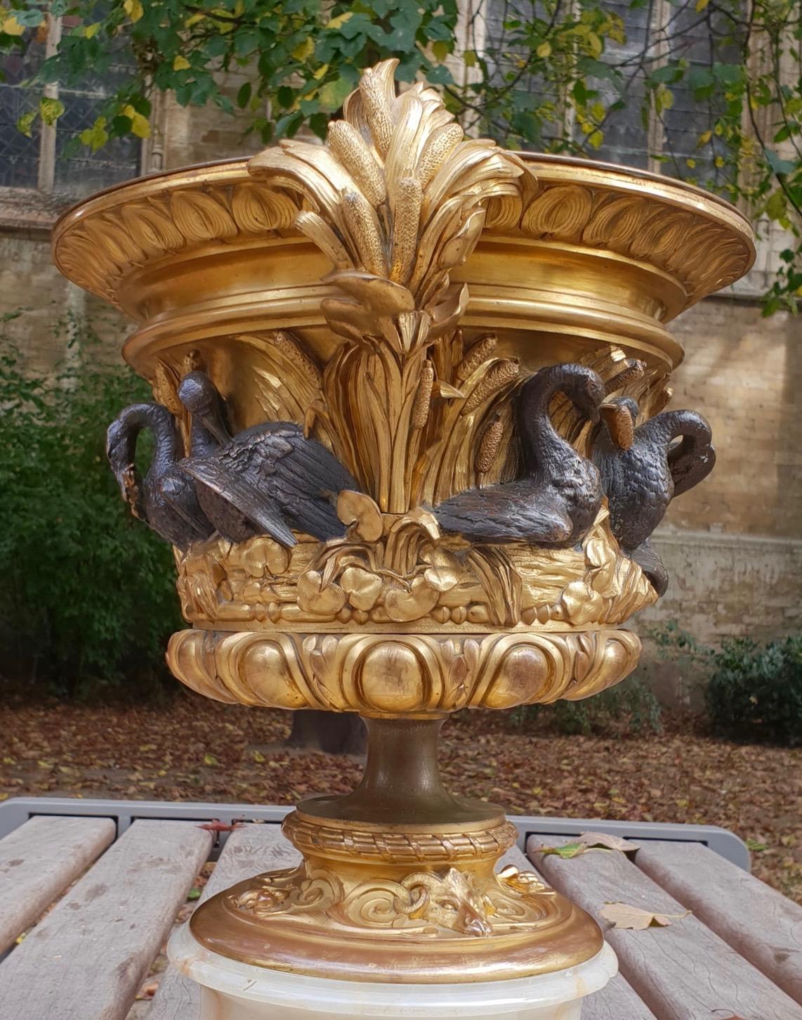 Napoleon III Impressive Doré Ormolu Ornamental Centerpiece or Jardinière of Campana Shape For Sale