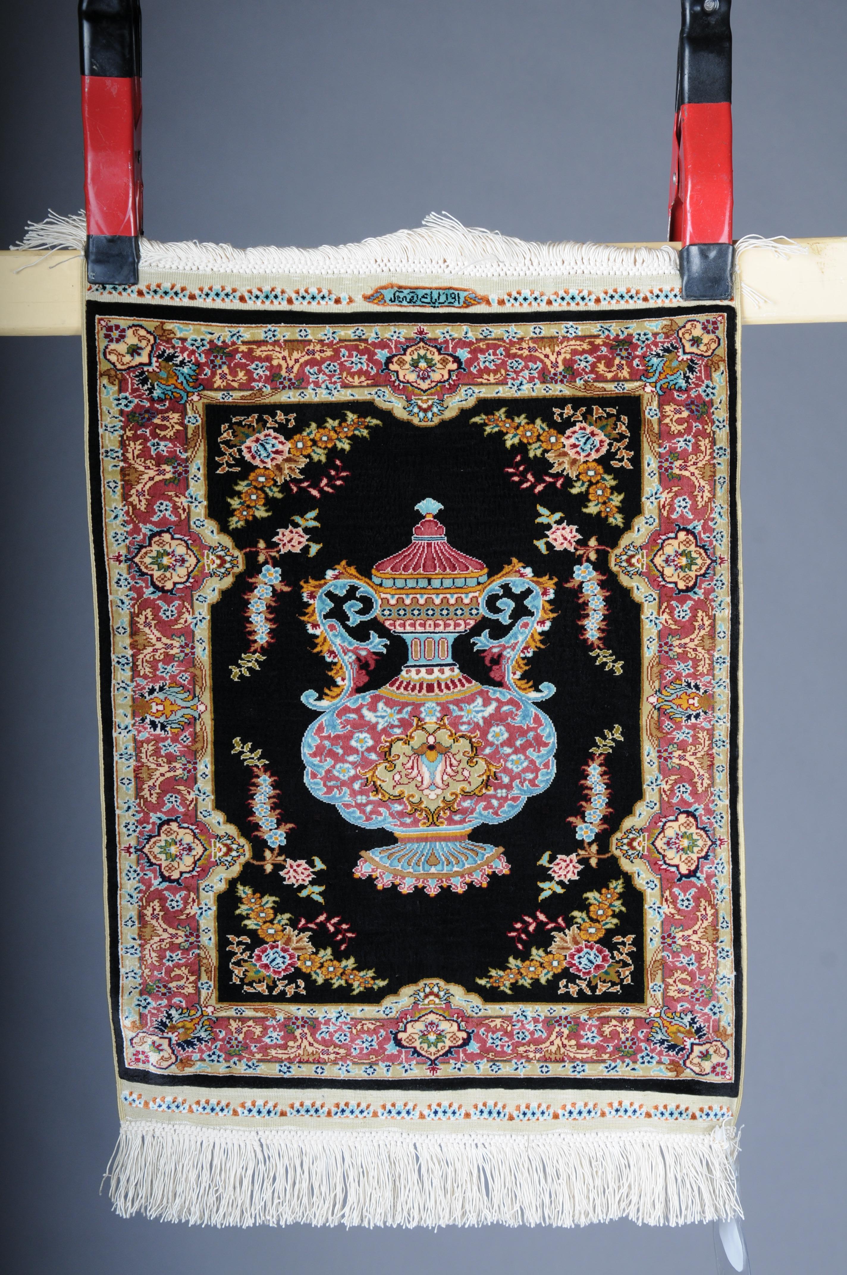 Impressive Ozipek silk carpet/tapestry Hereke signed, 20th Century

This hand-knotted Hereke rug is a magnificent addition to your living space. Once intended for imperial palaces, the detailed work of art now decorates your home. Only natural