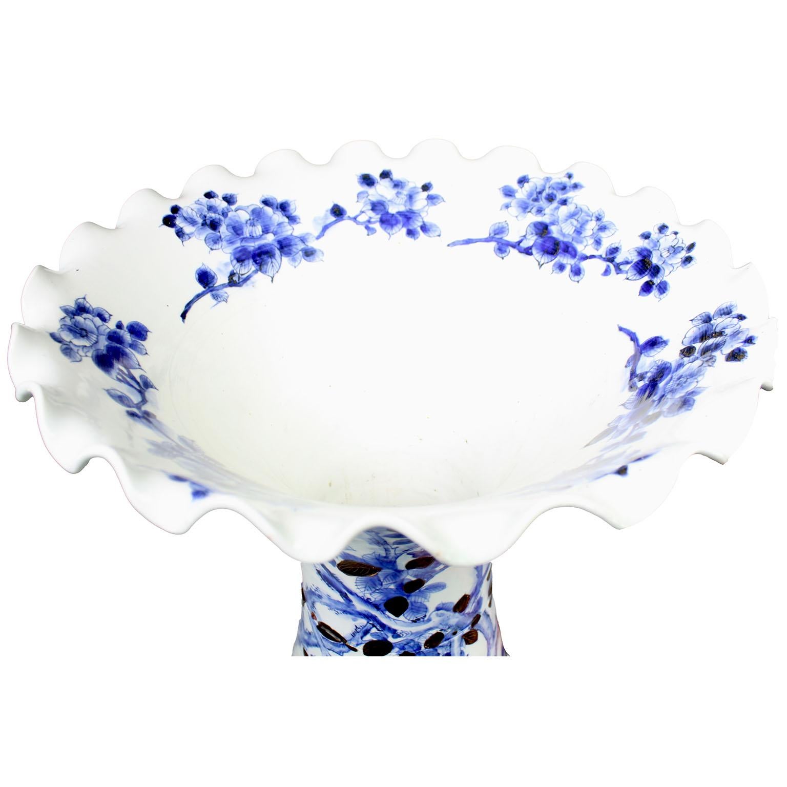 Beeindruckendes Paar japanischer Vasen aus der Meiji-Periode (19. Jahrhundert) aus blauem Porzellan im Angebot 14