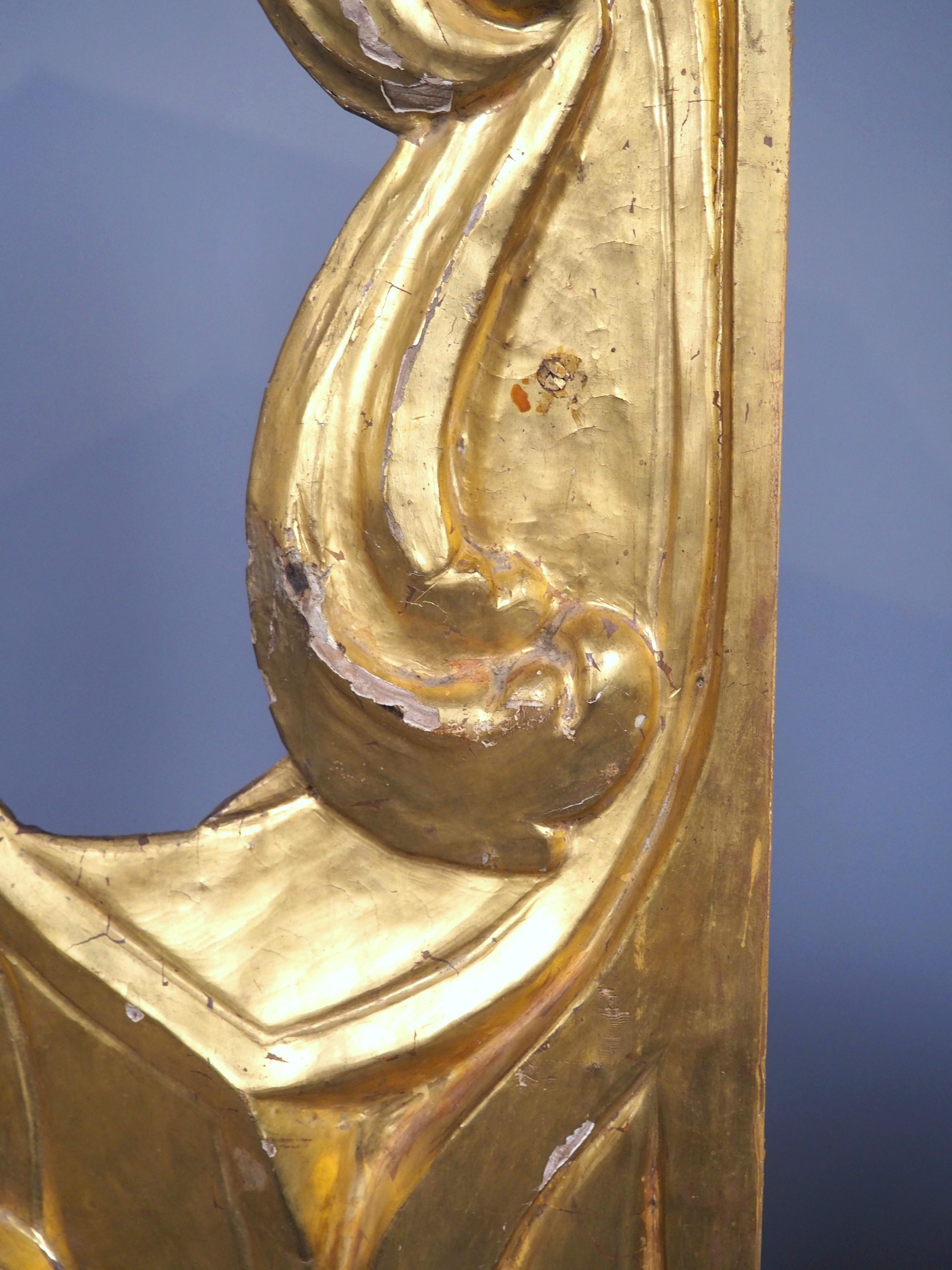 Impressionnante paire de sculptures en bois doré du XVIIIe siècle provenant de Nice, France, H-39.75 in. en vente 5