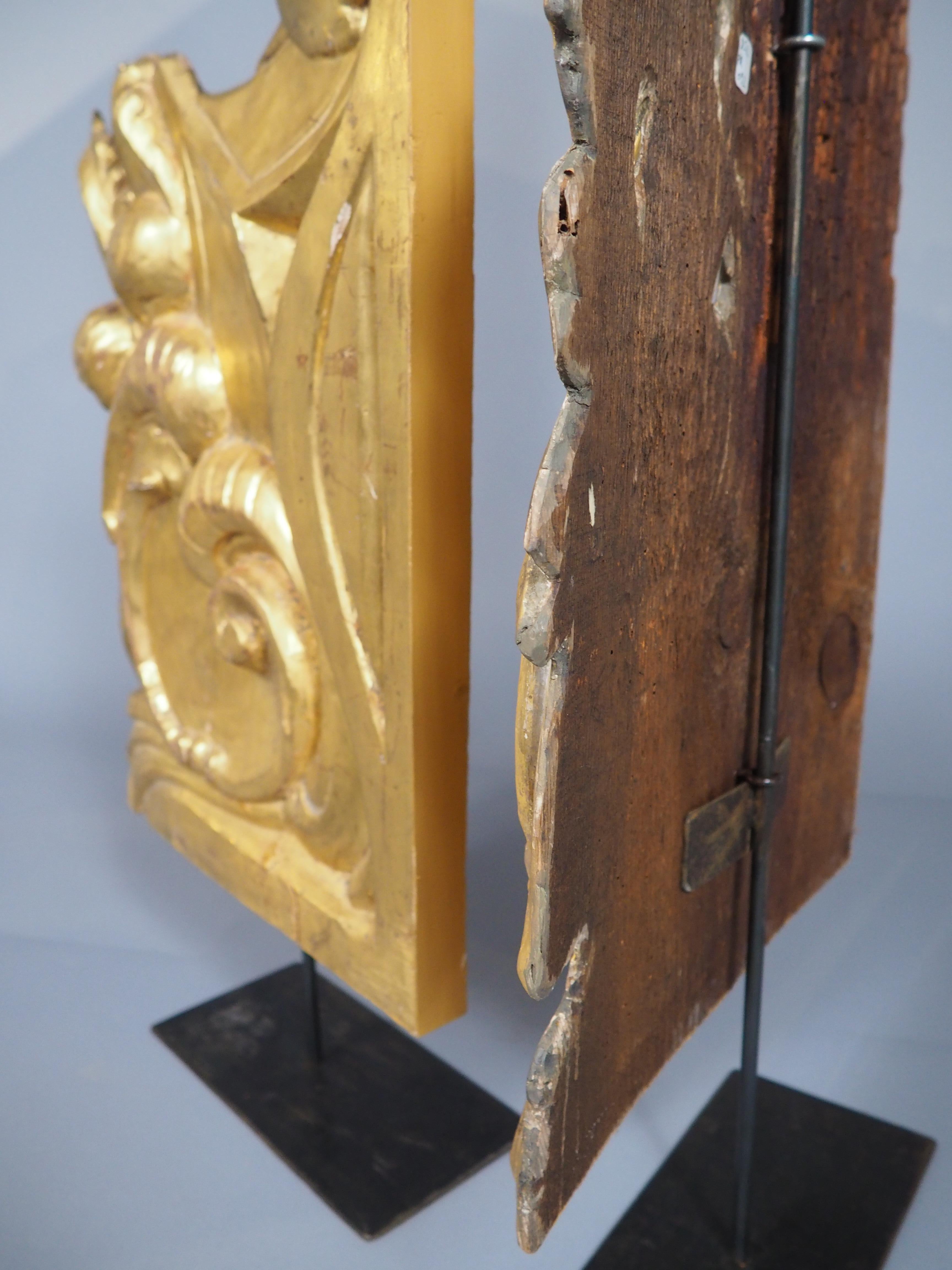 Impressionnante paire de sculptures en bois doré du XVIIIe siècle provenant de Nice, France, H-39.75 in. en vente 7