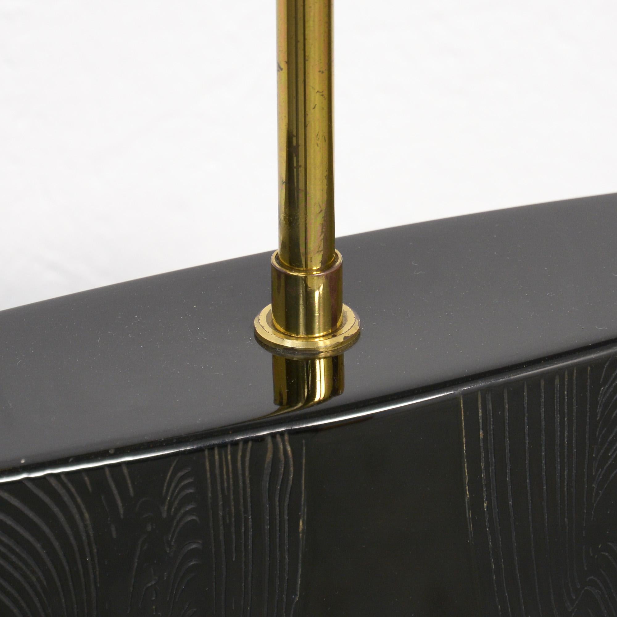 Beeindruckendes Paar schwarz lackierter Tischlampen von Jean Claude Dresse im Angebot 2