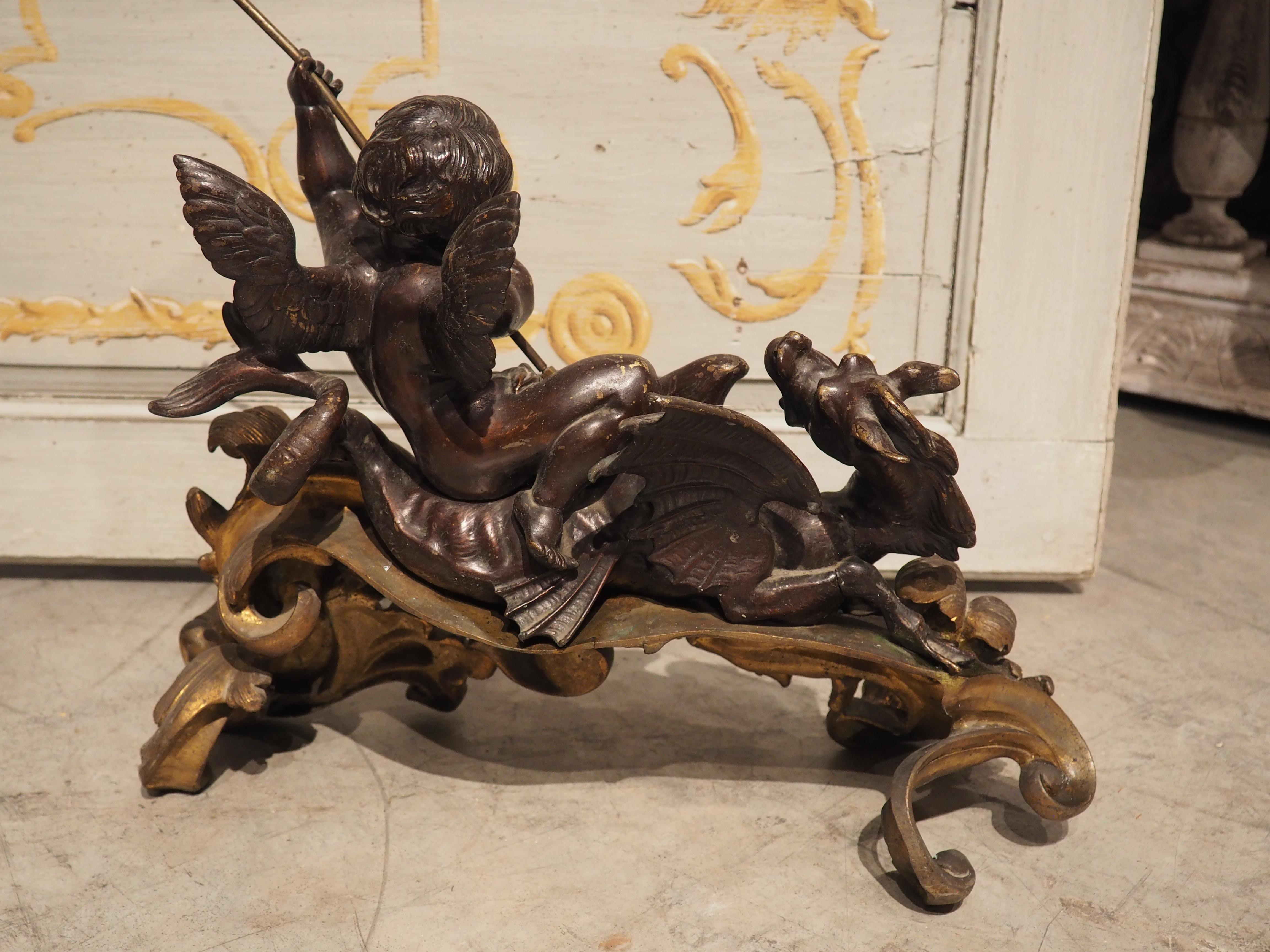 Impressionnante paire de Chenets en bronze français vers 1850 avec Putti et Dragons en vente 4