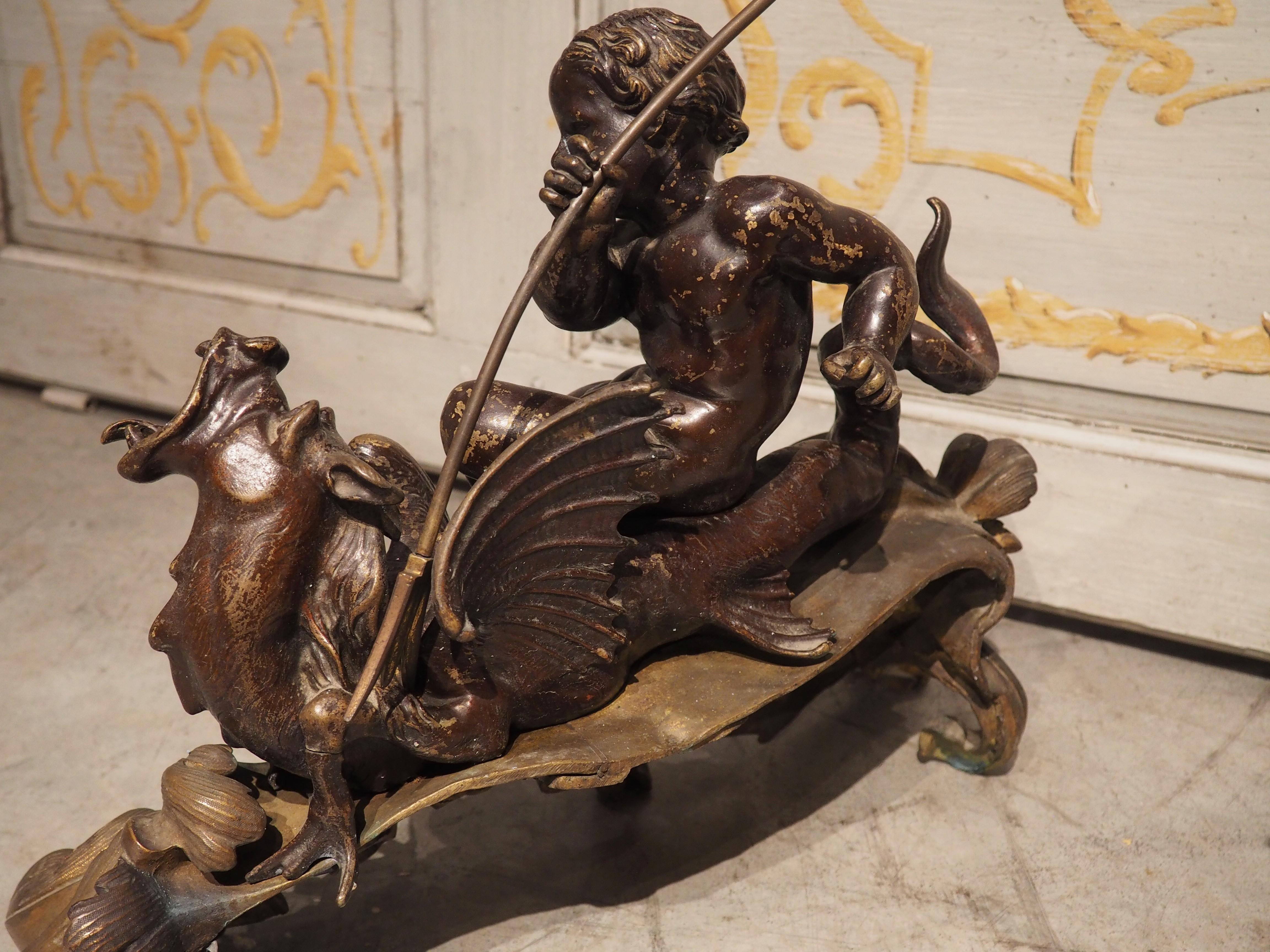 Impressionnante paire de Chenets en bronze français vers 1850 avec Putti et Dragons en vente 8