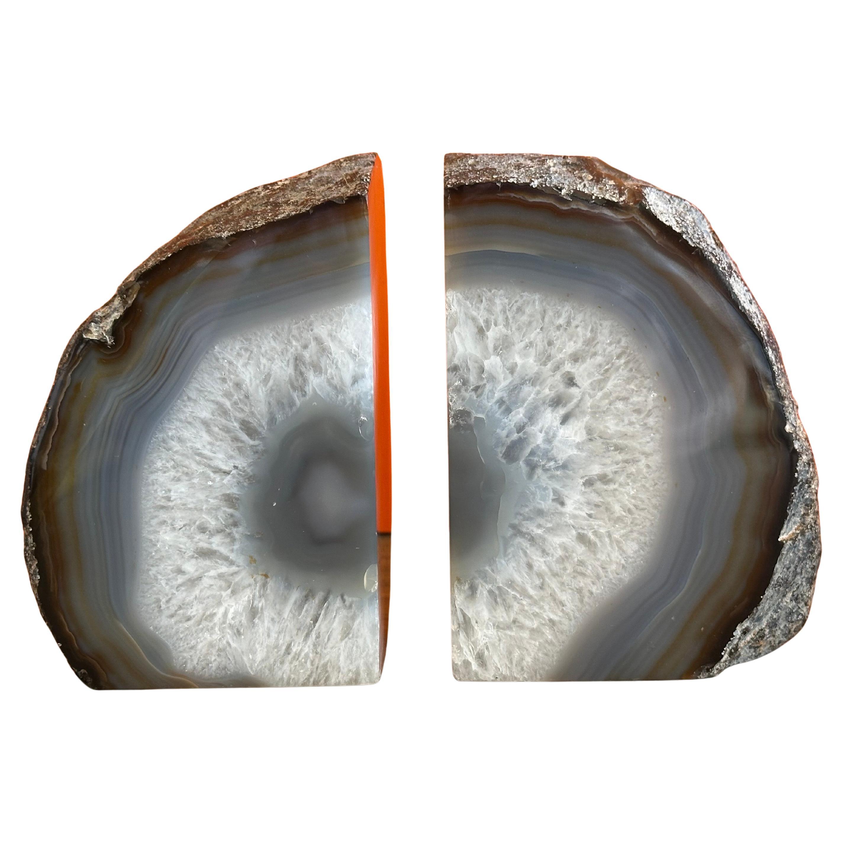 Impressionante coppia di grandi e pesanti reggilibri in geode/agata lucidata a bande in vendita 1