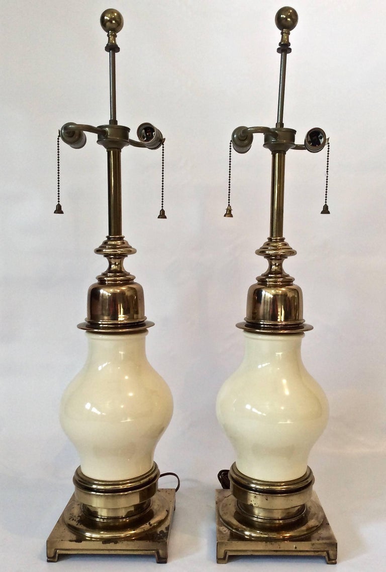 Impressive Pair of Midcentury Ceramic and Brass Table Lamps, by Stiffel For Sale 4