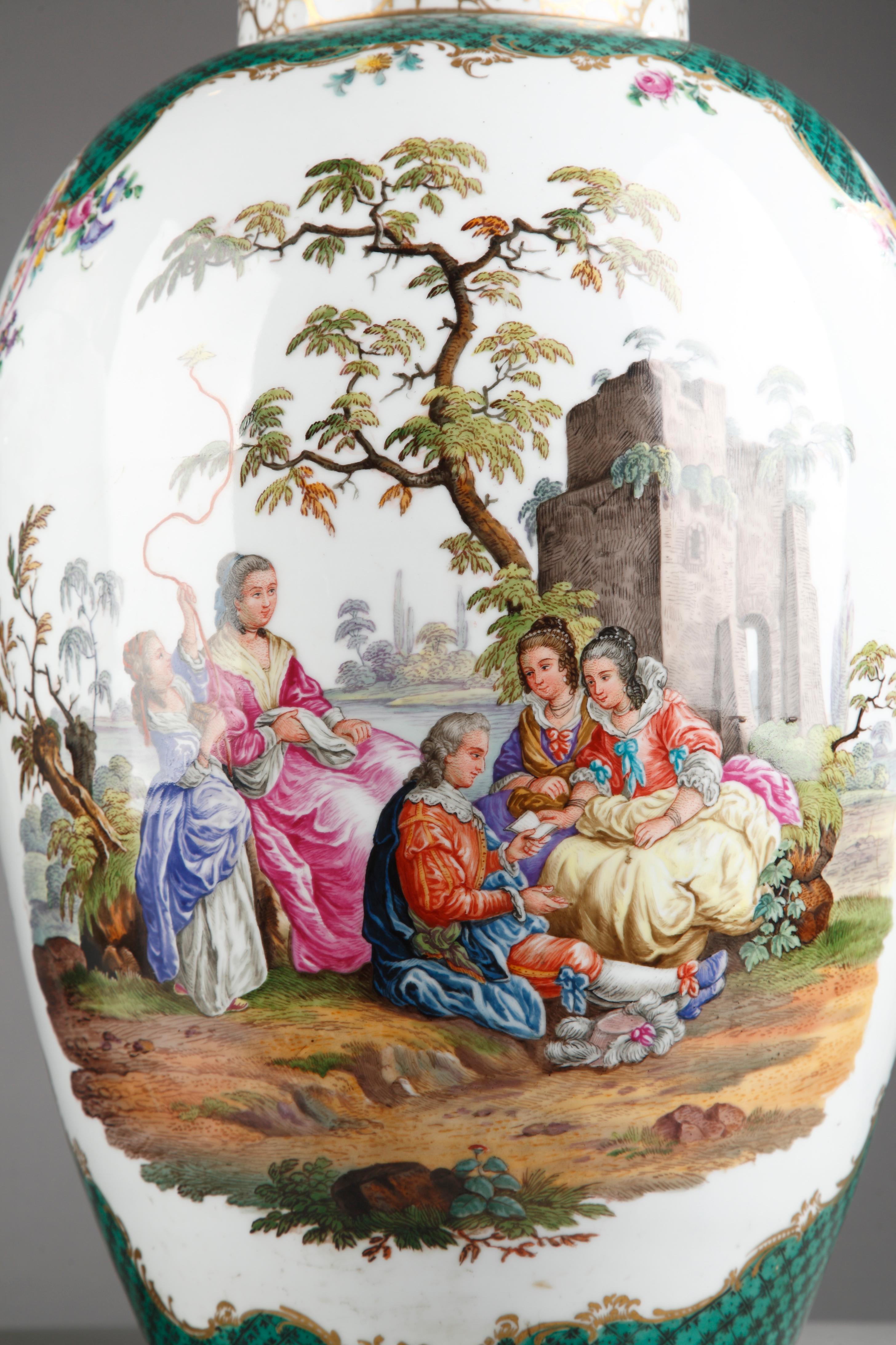 French Impressive Pair of Vases with Covers Attributed to Samson & Cie, France, c. 1890 For Sale