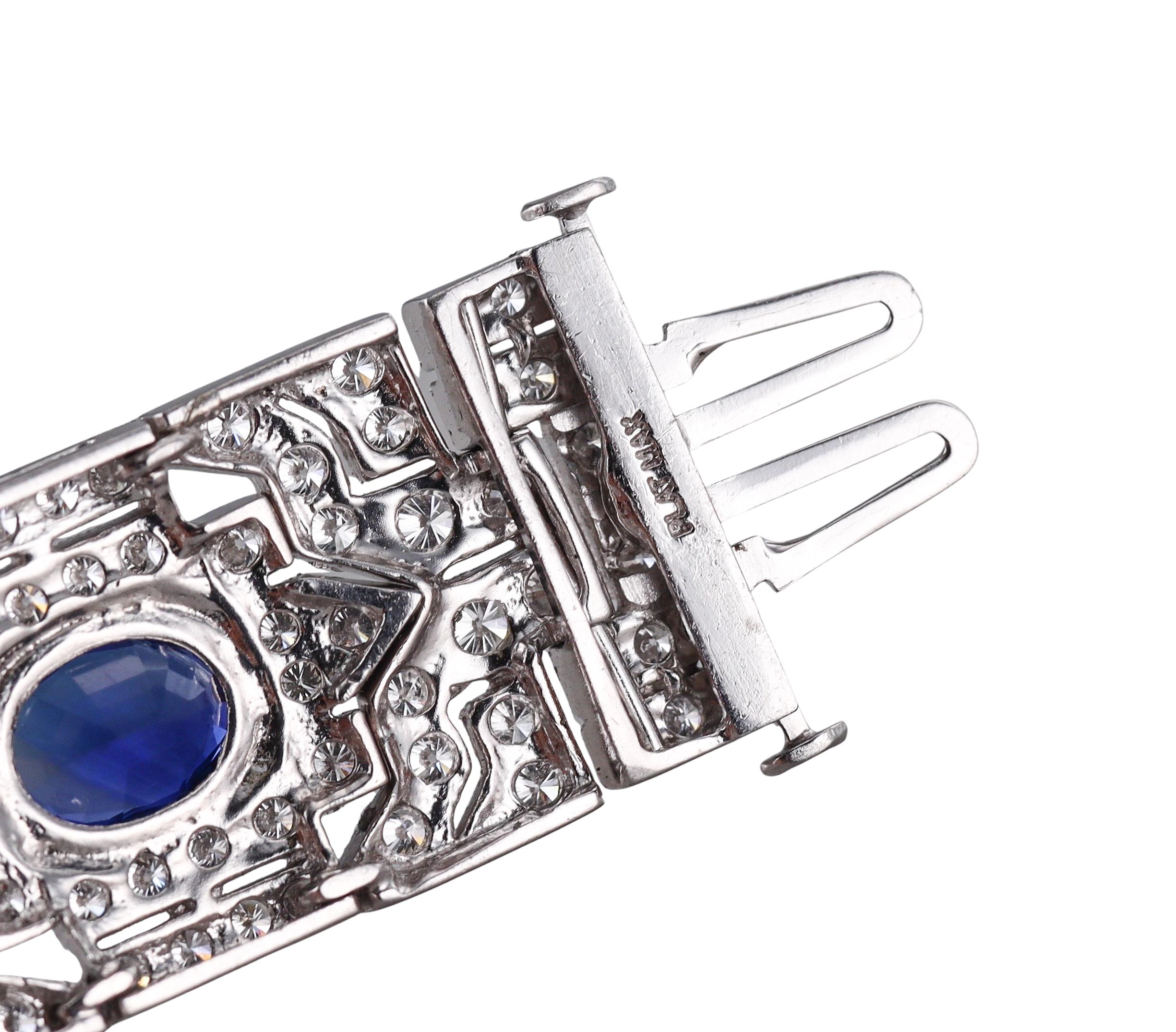 Impressive Platinum 12 Carats Ceylon Sapphire Diamond Bracelet For Sale 2