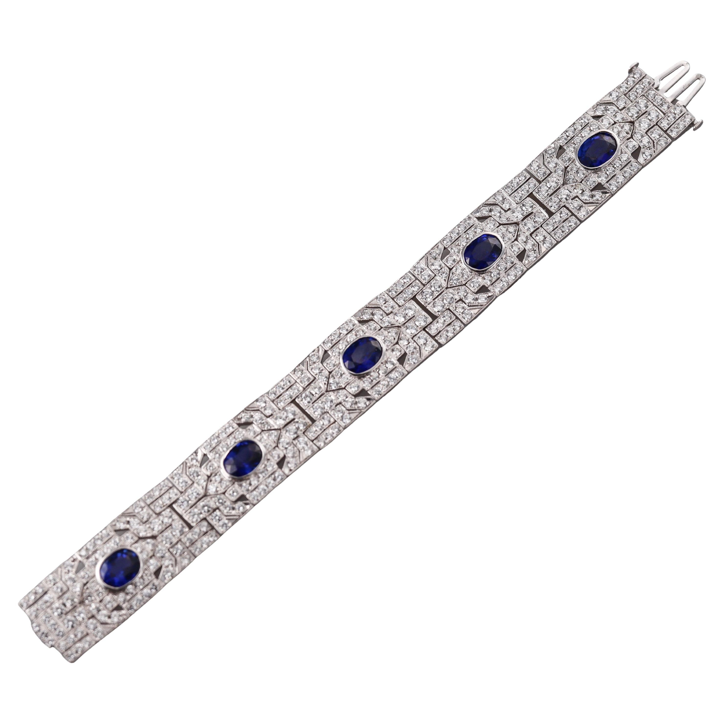 Impressive Platinum 12 Carats Ceylon Sapphire Diamond Bracelet