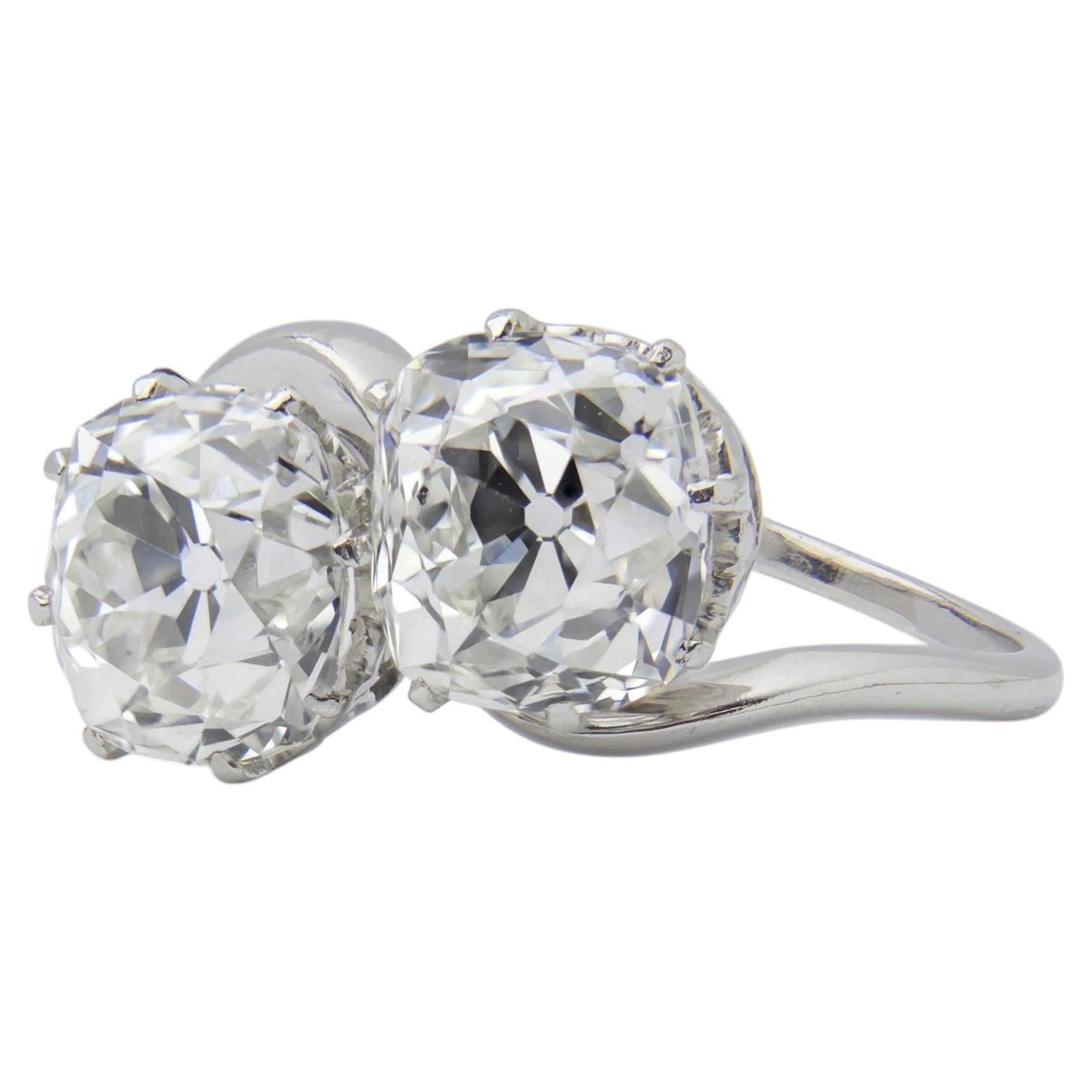 Impressive Platinum and Diamond Toi et Moi Ring