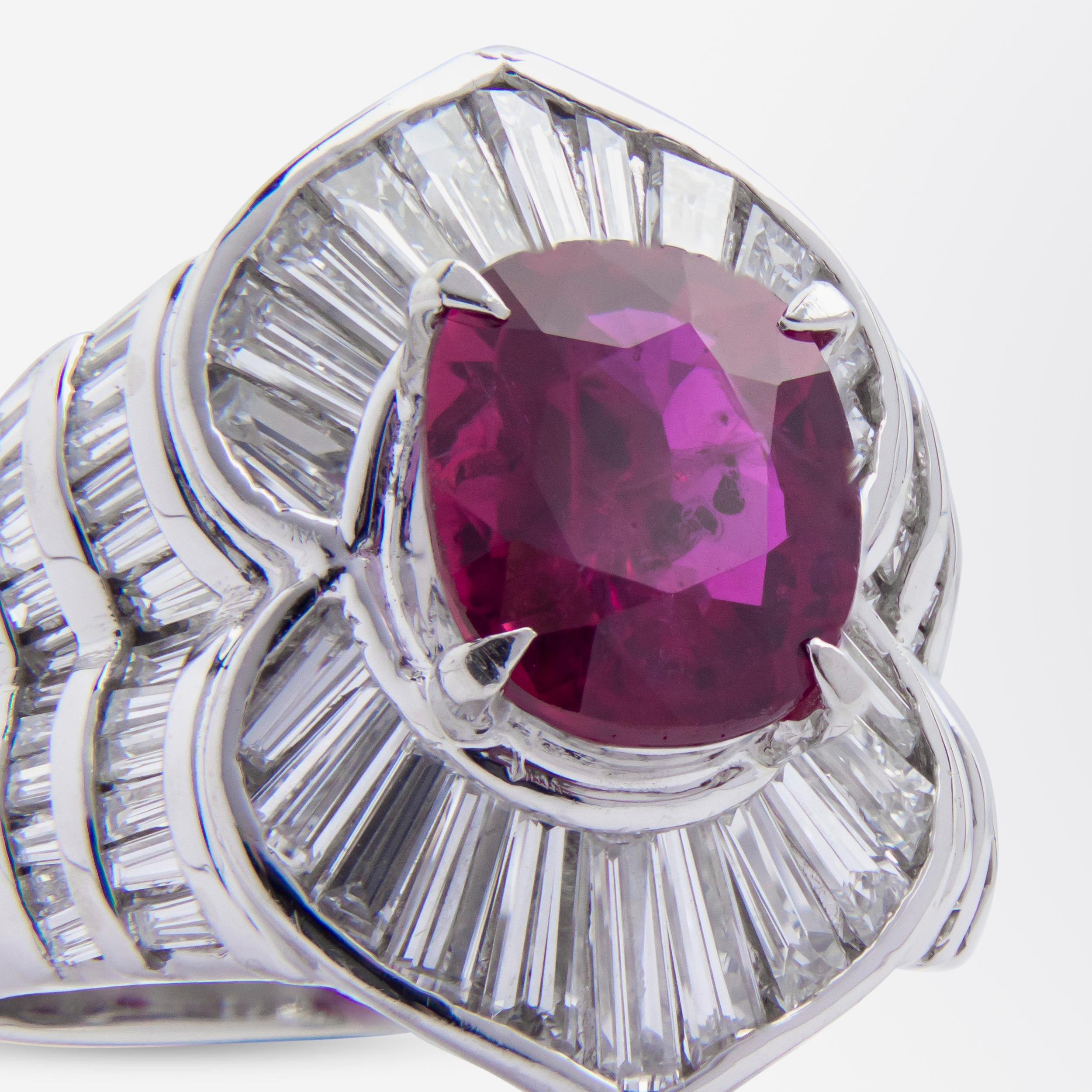 Femenino o masculino Impresionante Anillo de Platino, Diamante y Rubí Certificado por la GIA en venta