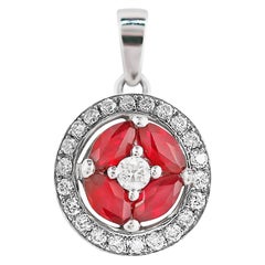 Impressionnant pendentif de tous les jours en or blanc avec rubis rouge et diamants blancs