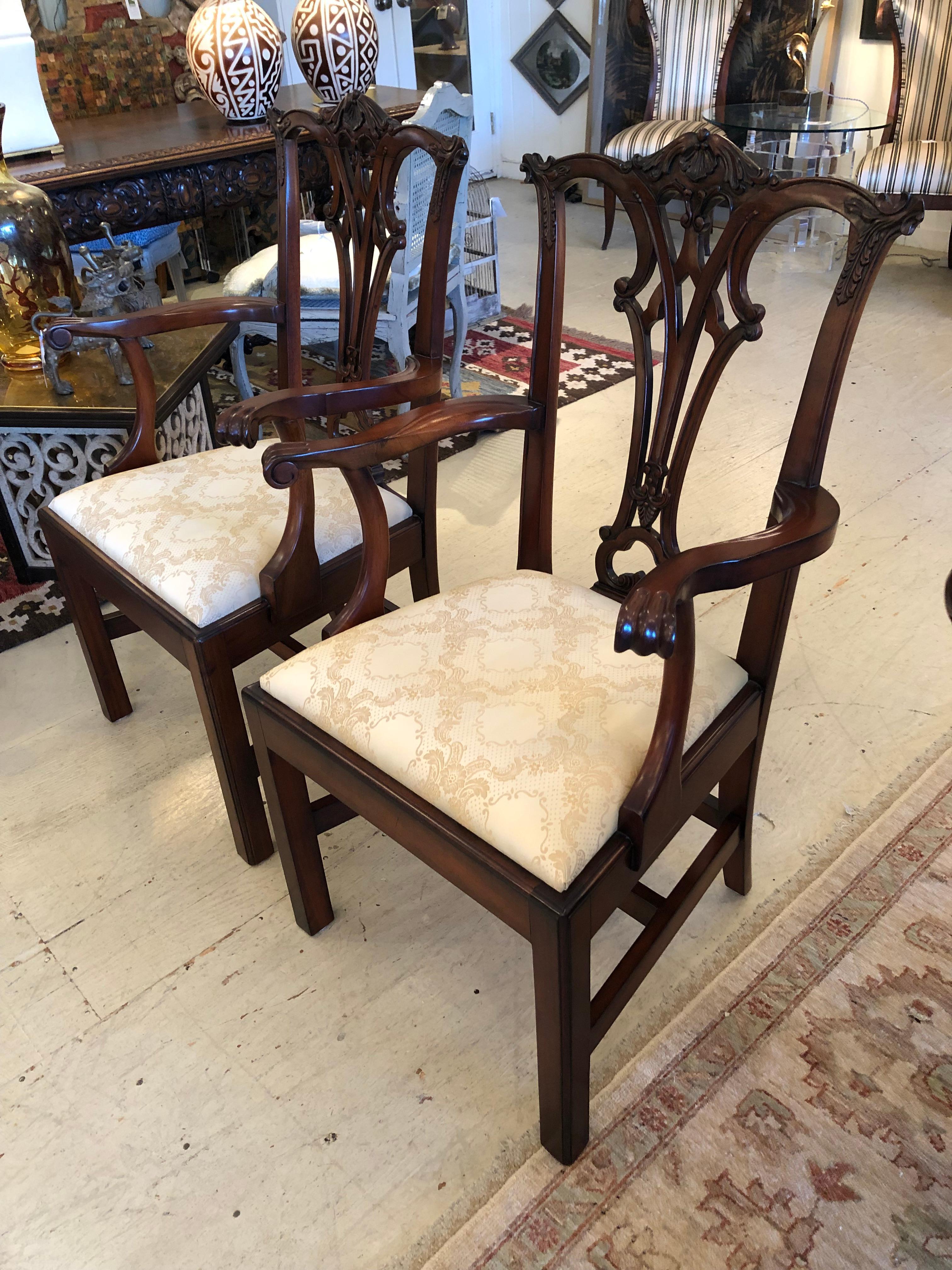Impressionnant ensemble royal de 6 chaises de salle à manger de style Chippendale Bon état - En vente à Hopewell, NJ