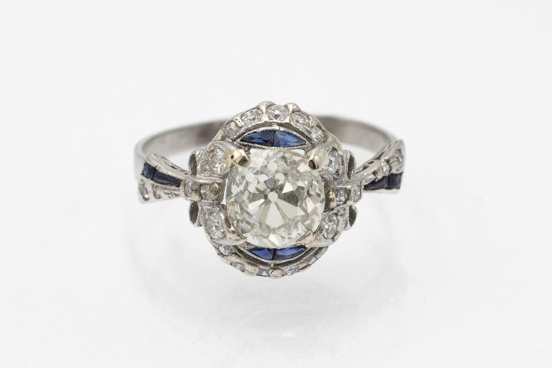 Impresionante anillo con diamantes talla antigua de 1,94 ct y zafiros sintéticos. en Bueno estado para la venta en Chorzów, PL