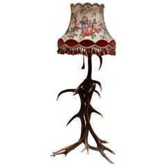 Beeindruckende rustikale Stehlampe aus Hirschgeweih, 1950er Jahre, Österreich