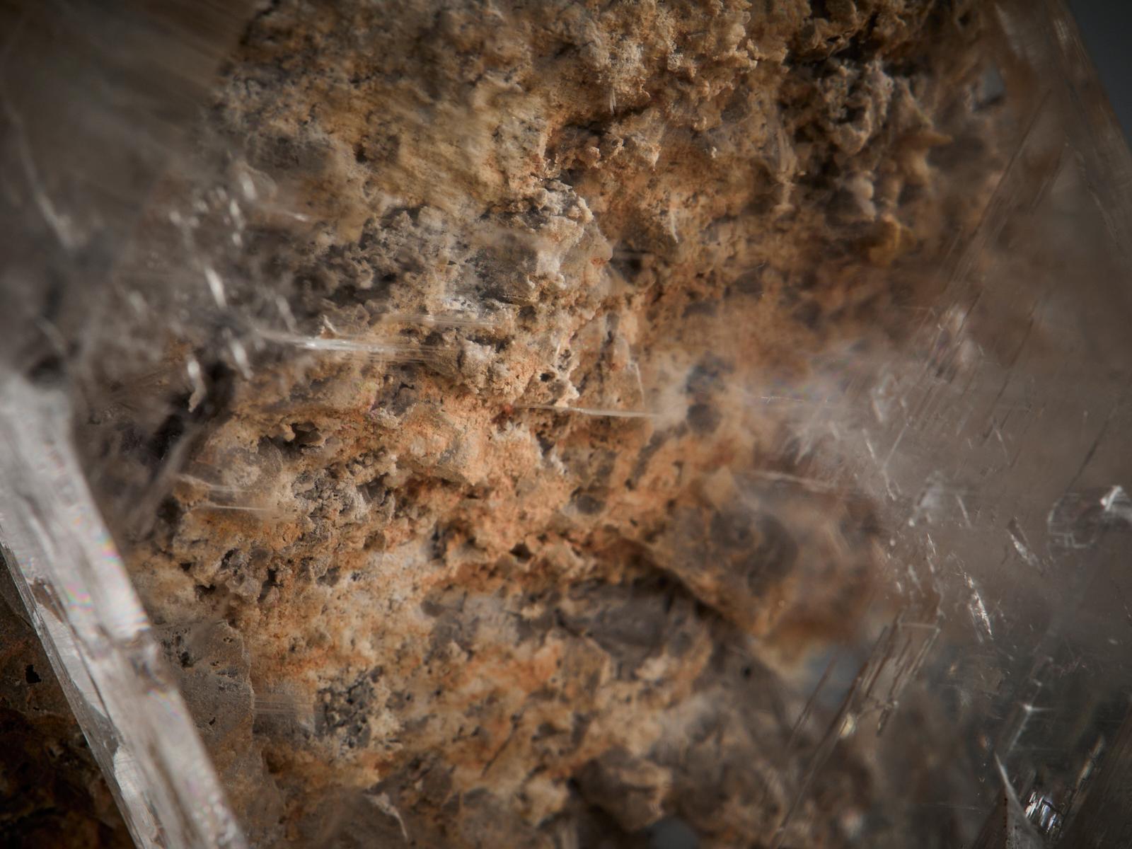 Impressive Selenite Crystal on Matrix en vente 10