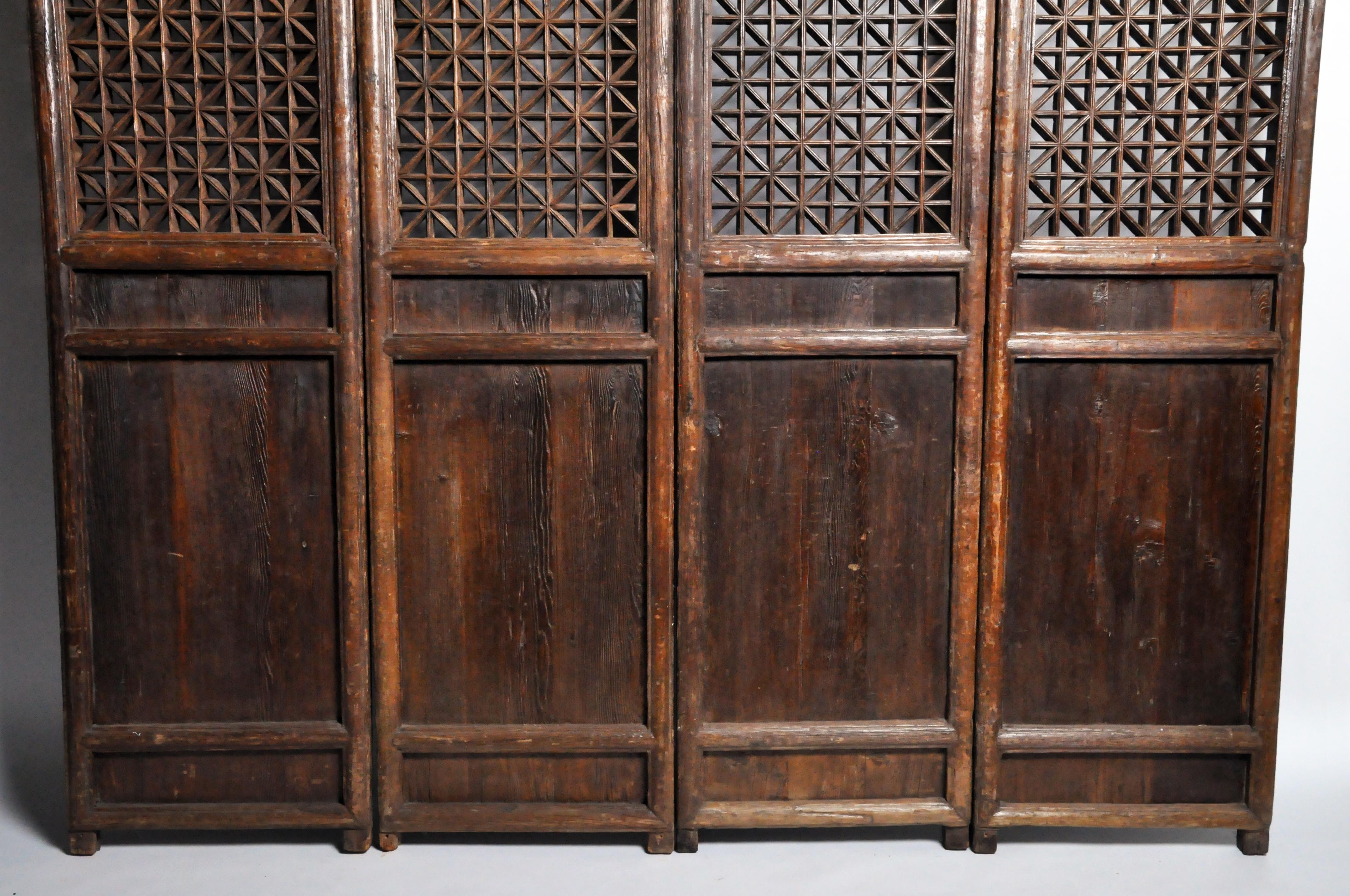 Rare Set of 4 Chinese Courtyard Doors In Good Condition In Chicago, IL