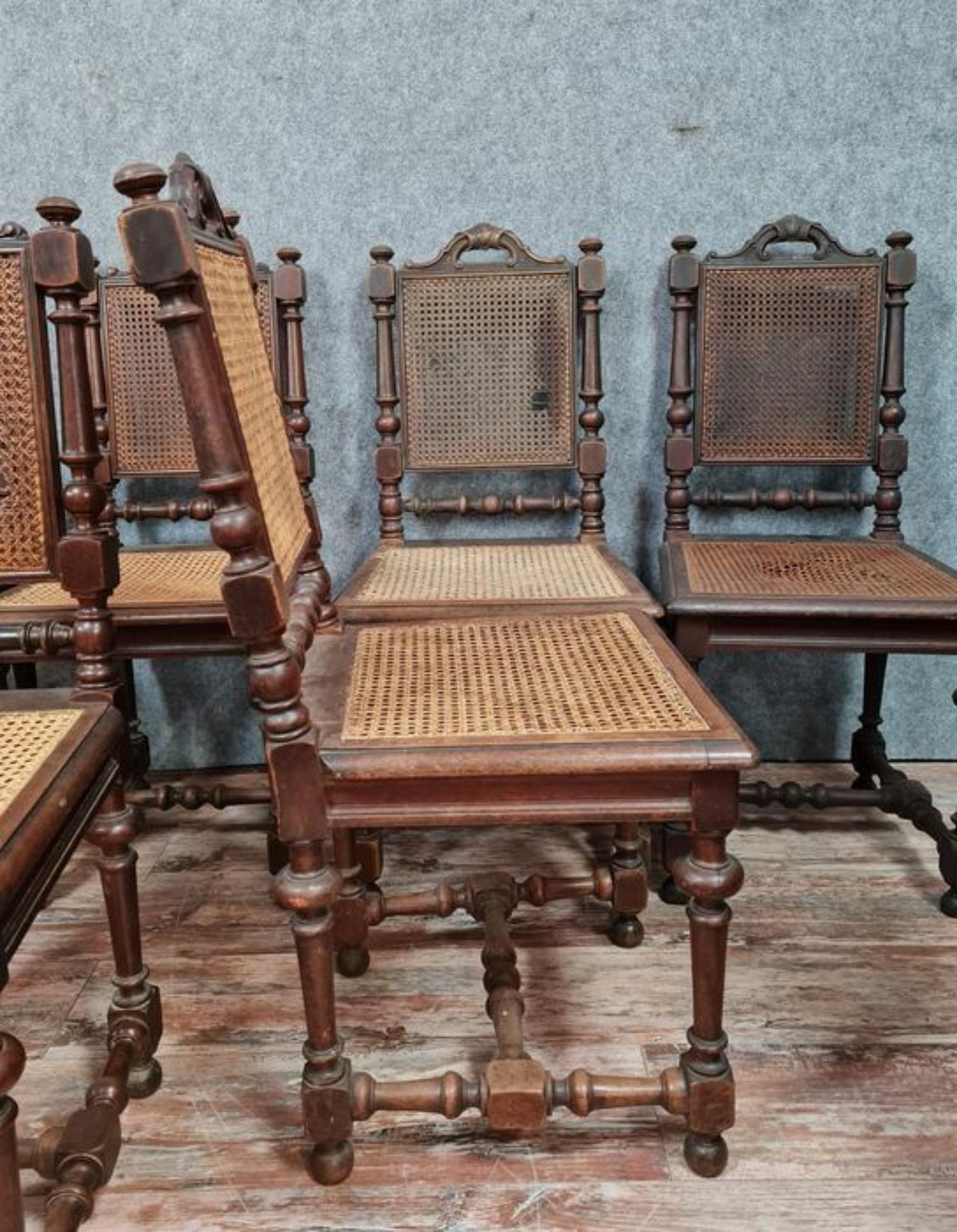 Impressive Set of 8 Renaissance Hunt Pavilion Chairs in Walnut circa 1850 -1X16 3