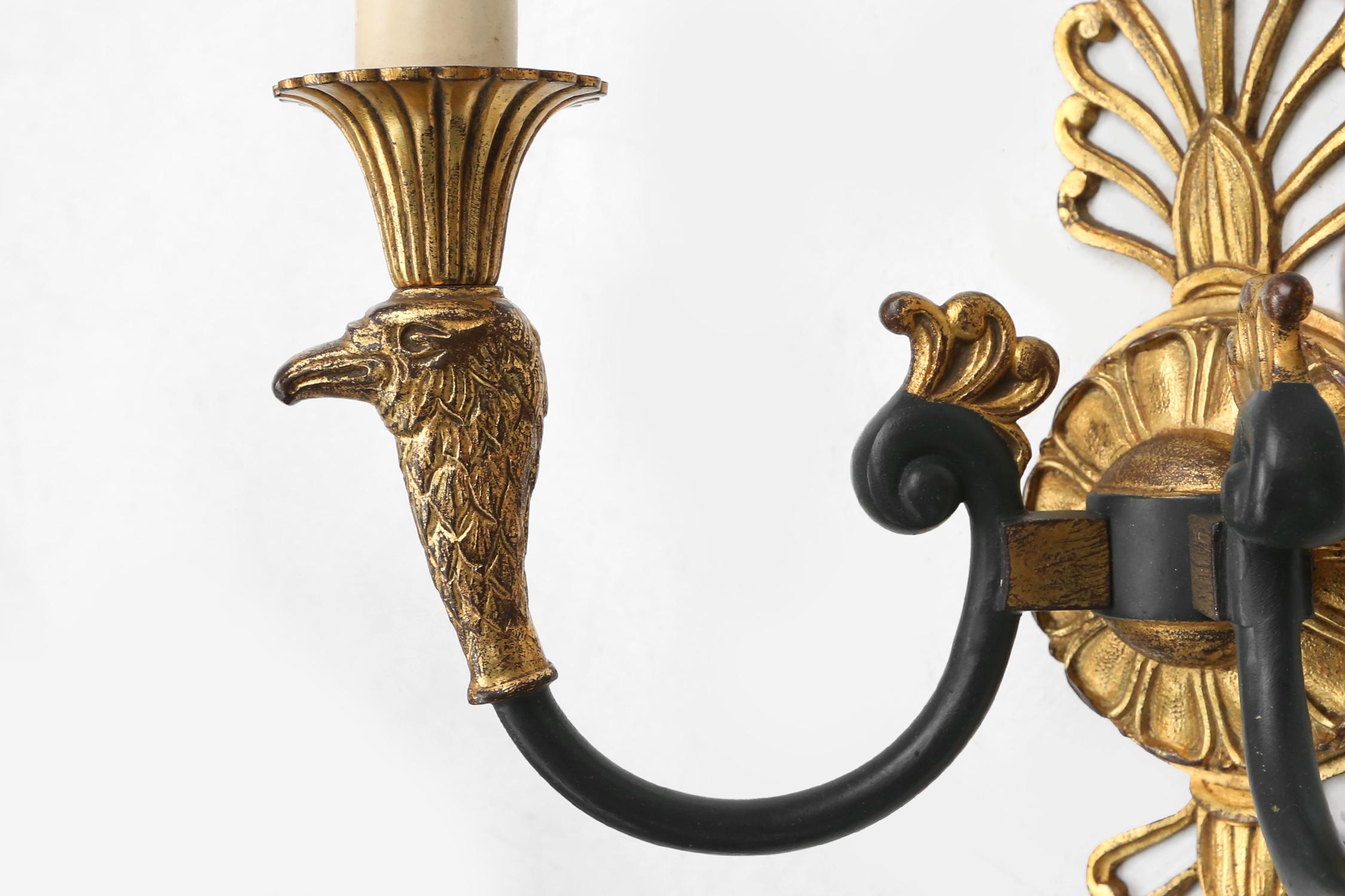 Impressionante set di un grande lampadario Impero in bronzo con luci a parete, 1950 in vendita 12