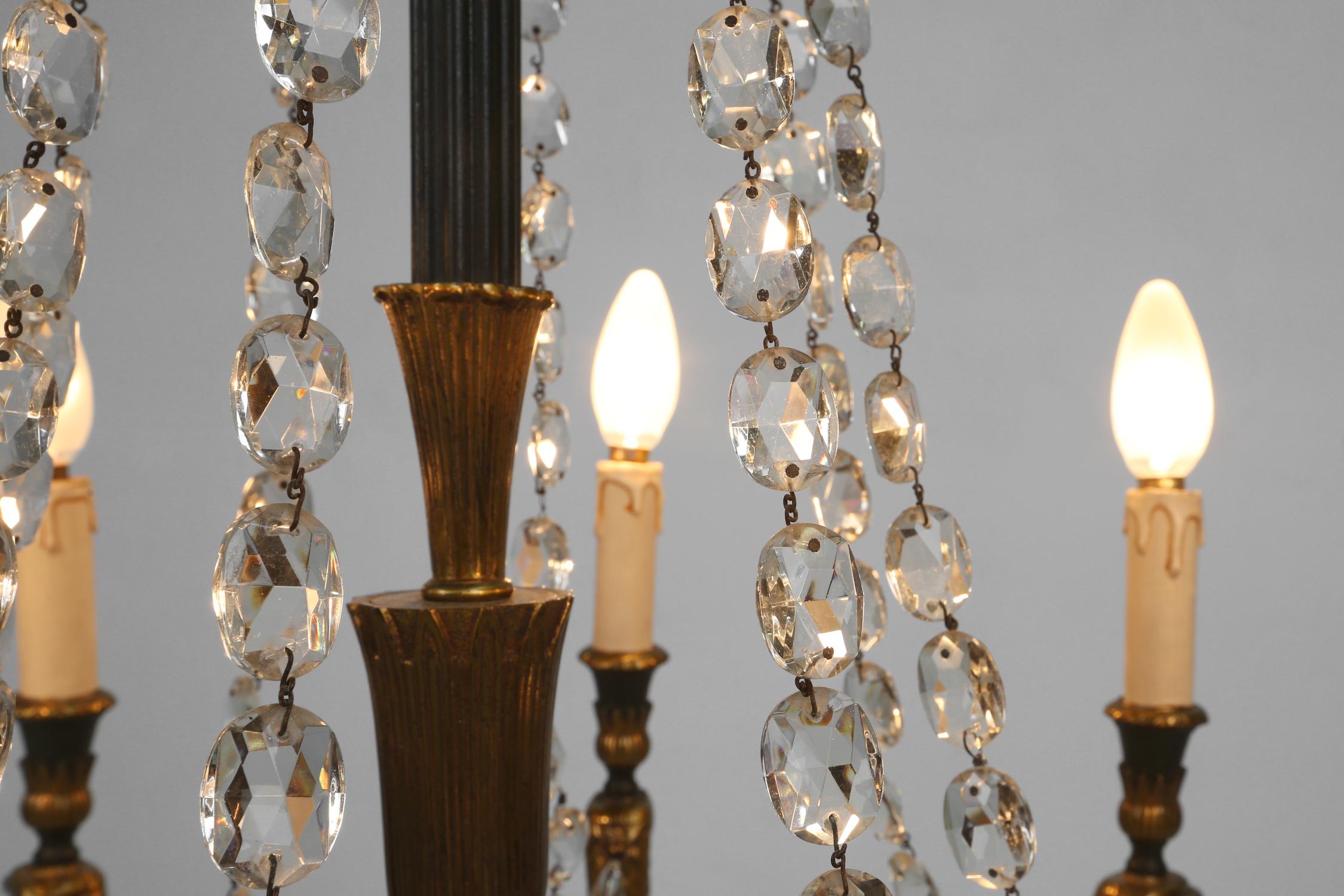 Impressionante set di un grande lampadario Impero in bronzo con luci a parete, 1950 in vendita 2