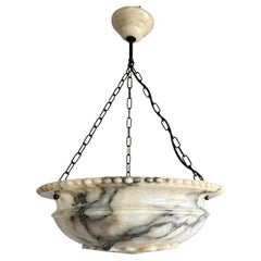 Beeindruckende Arts and Crafts-Pendelleuchte aus weißem und schwarzem Alabaster mit Einbaubeleuchtung