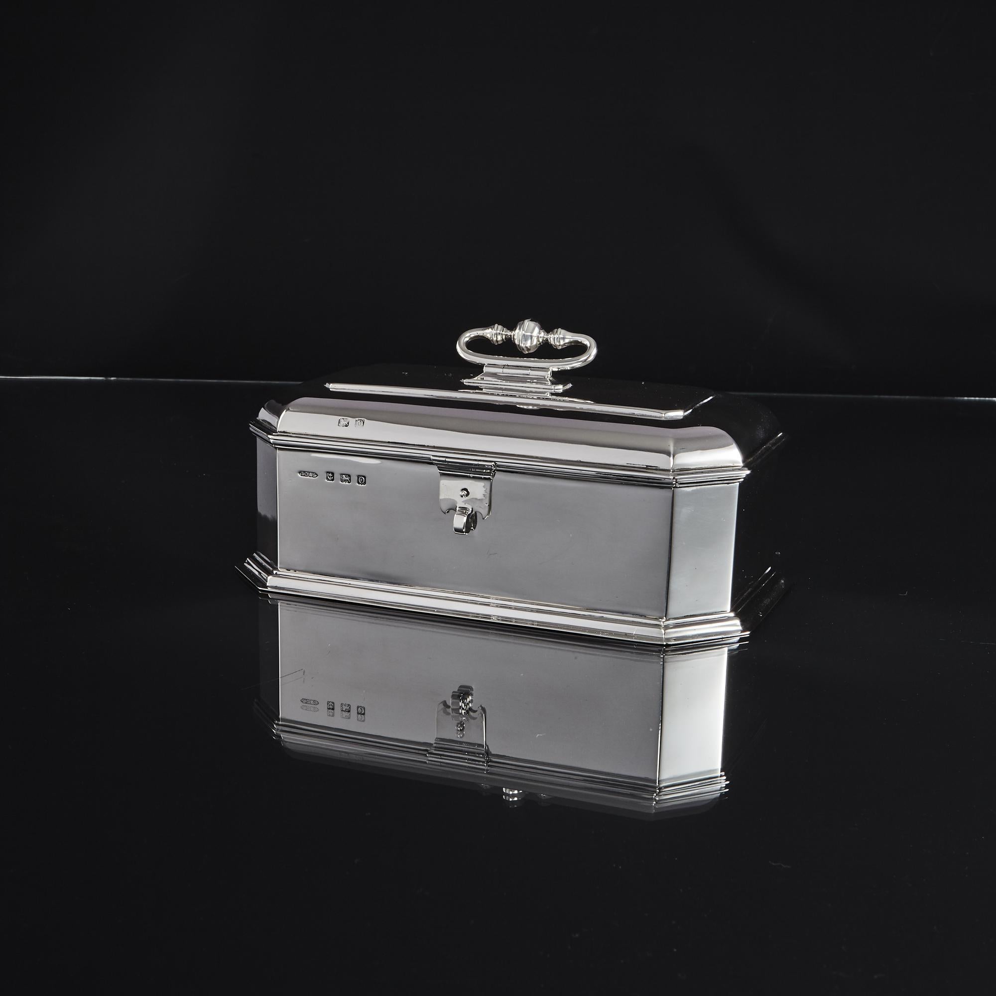 Mid-20th Century Impressive Silver Cigar Box