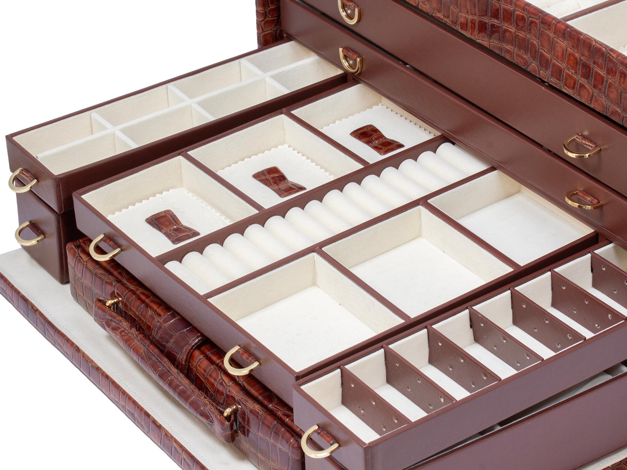 Etui à bijoux en faux crocodile de taille impressionnante en vente 6