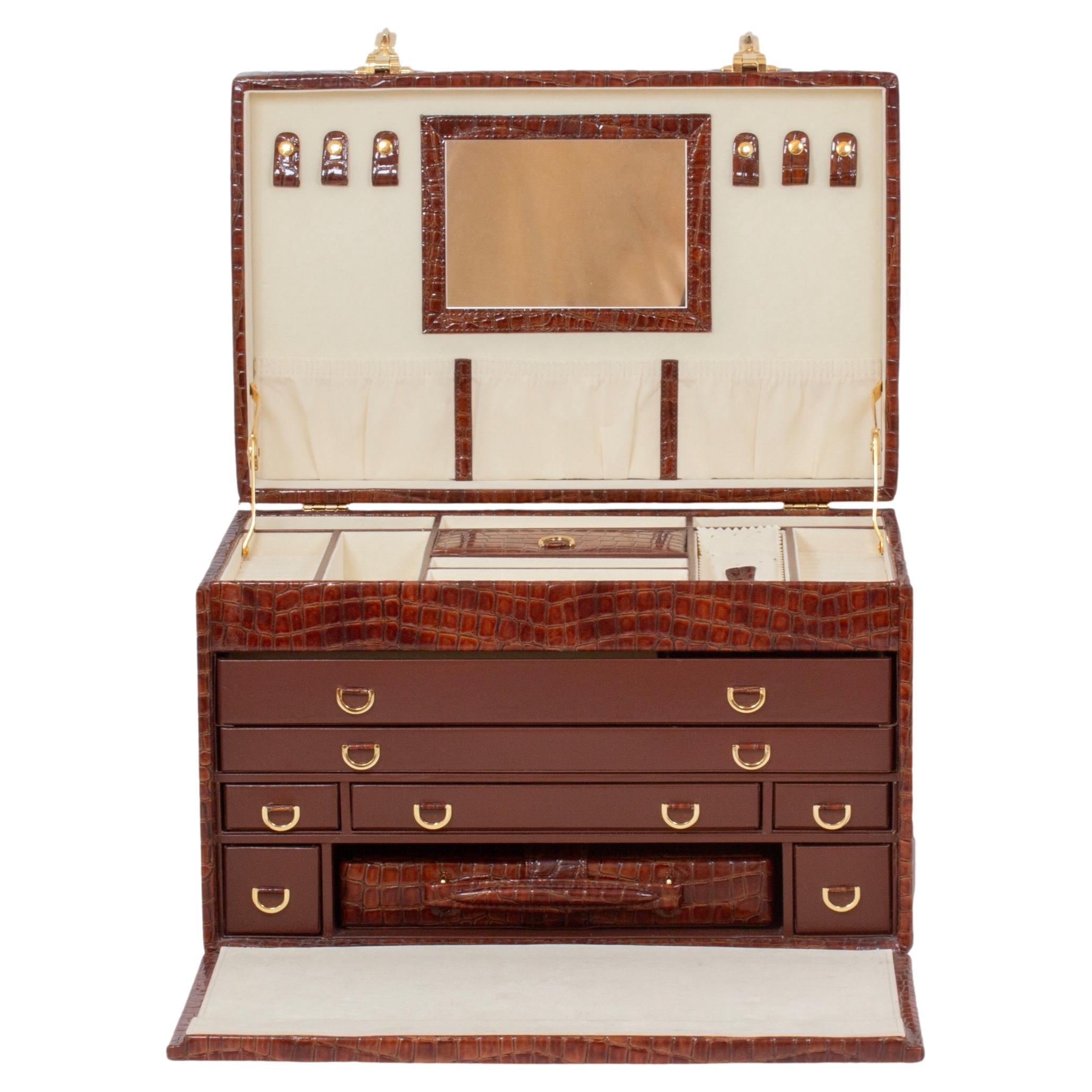 Etui à bijoux en faux crocodile de taille impressionnante