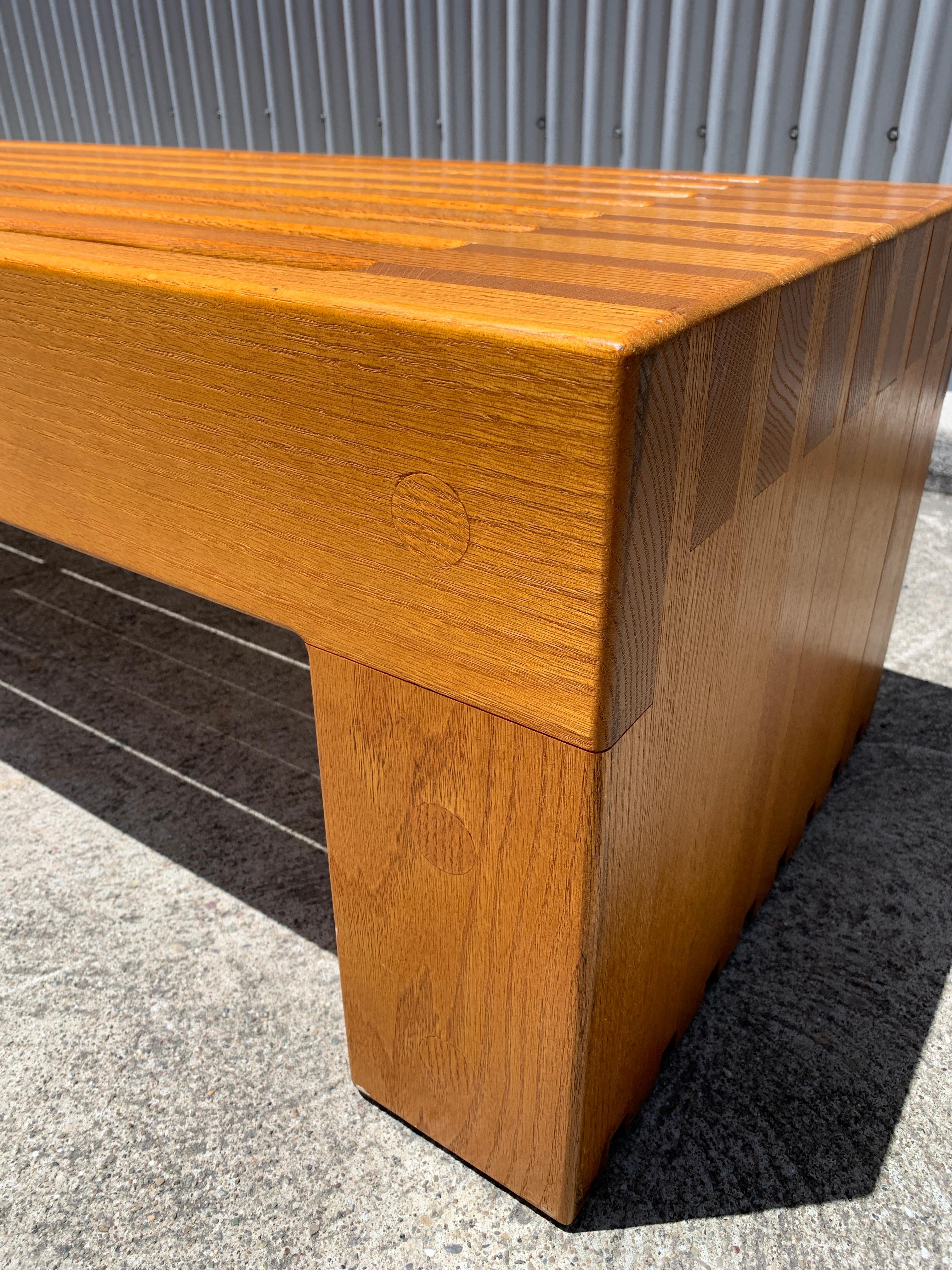 Late 20th Century Impressive Solid Oak Bench by Mexican Modernist Architect Ricardo Legorretta