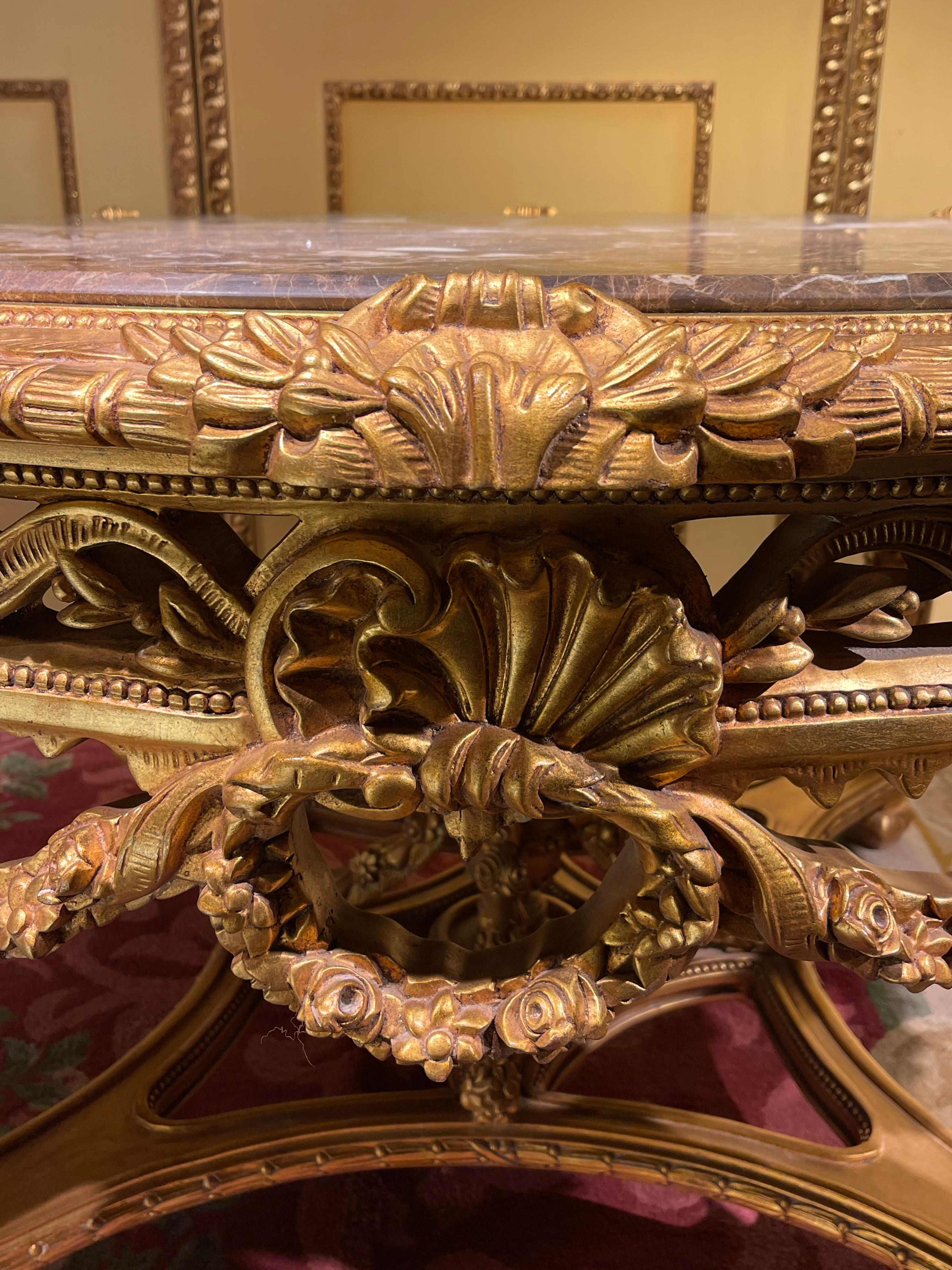 Impressive Solid Salon Center Table Louis XV, Beech, Gold In Good Condition For Sale In Berlin, DE