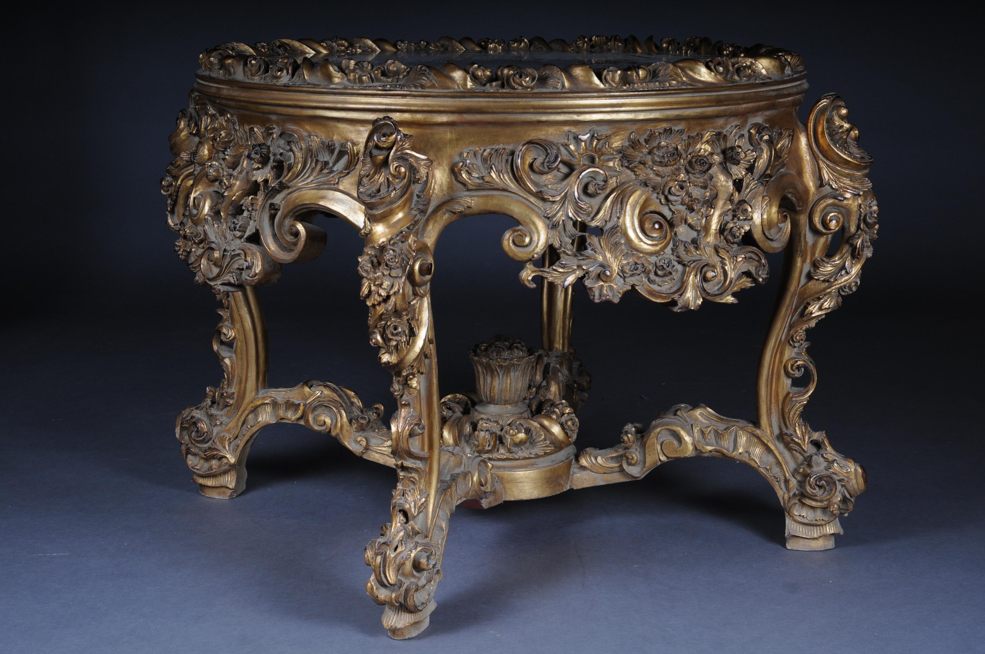 Impressive Solid Salon Table Louis Quinze XV, Gold In Good Condition For Sale In Berlin, DE