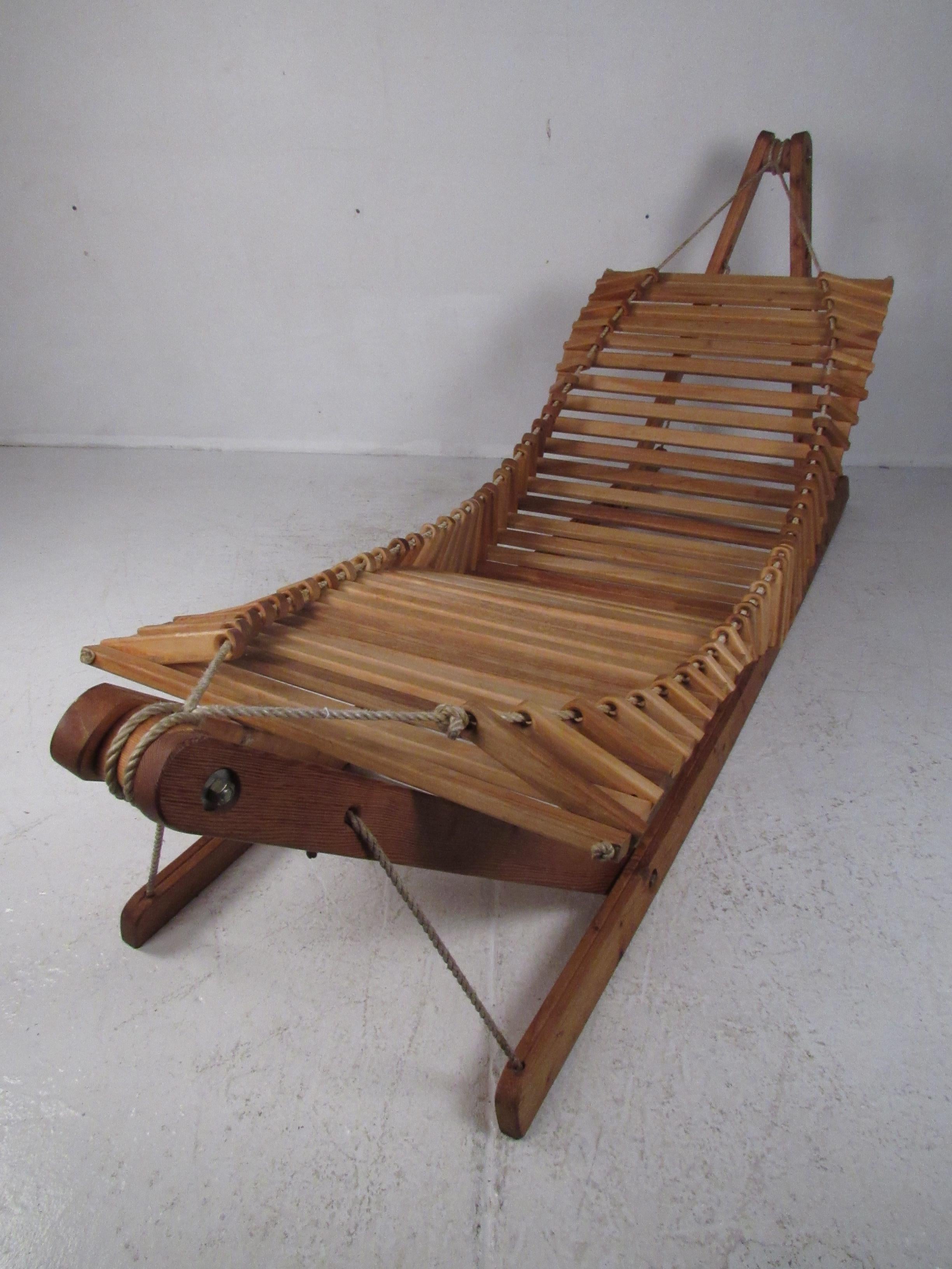 Mid-Century Modern Impressionnant hamac en bois fabriqué en studio