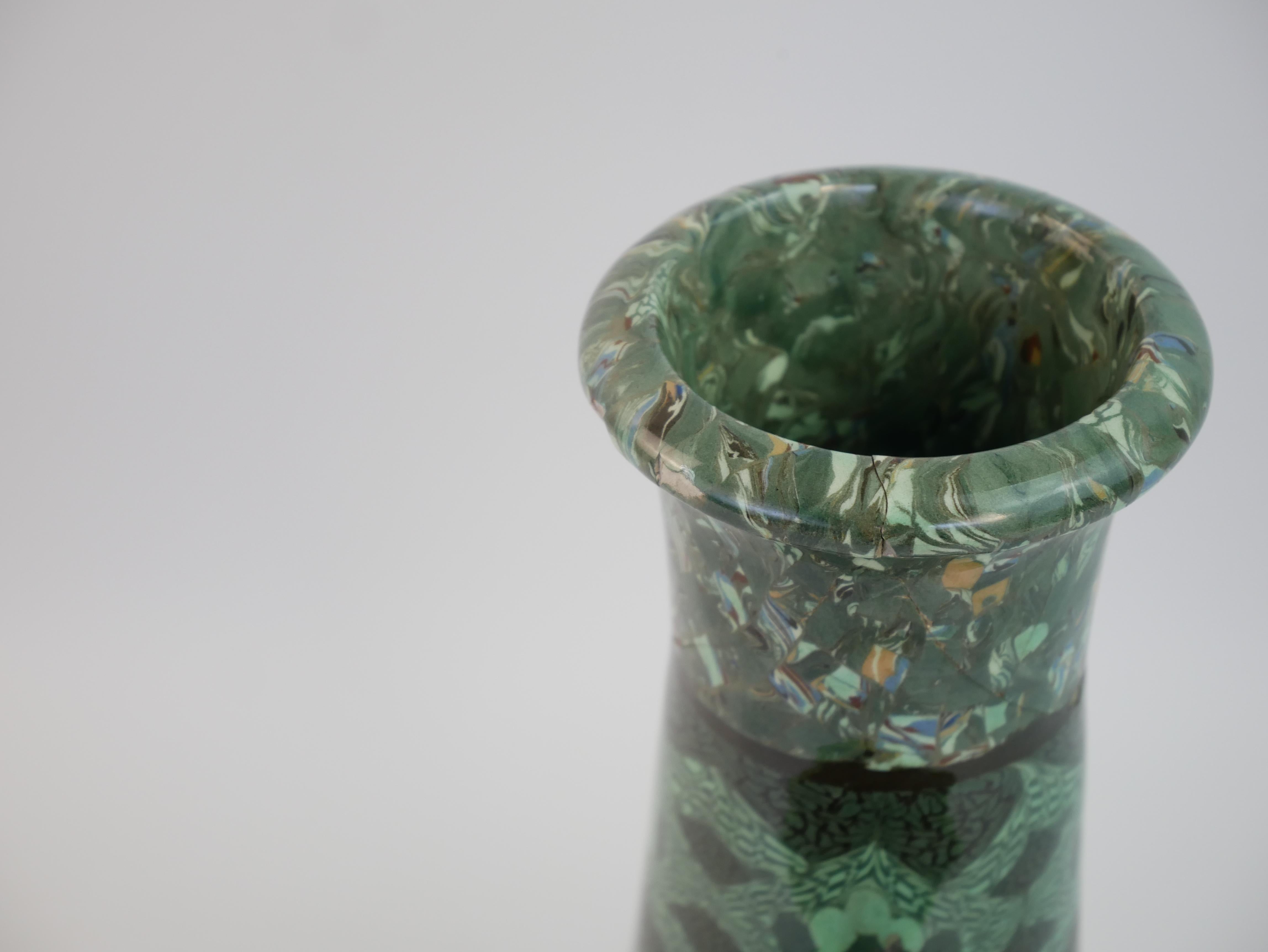 Impressionante ceramica verde 