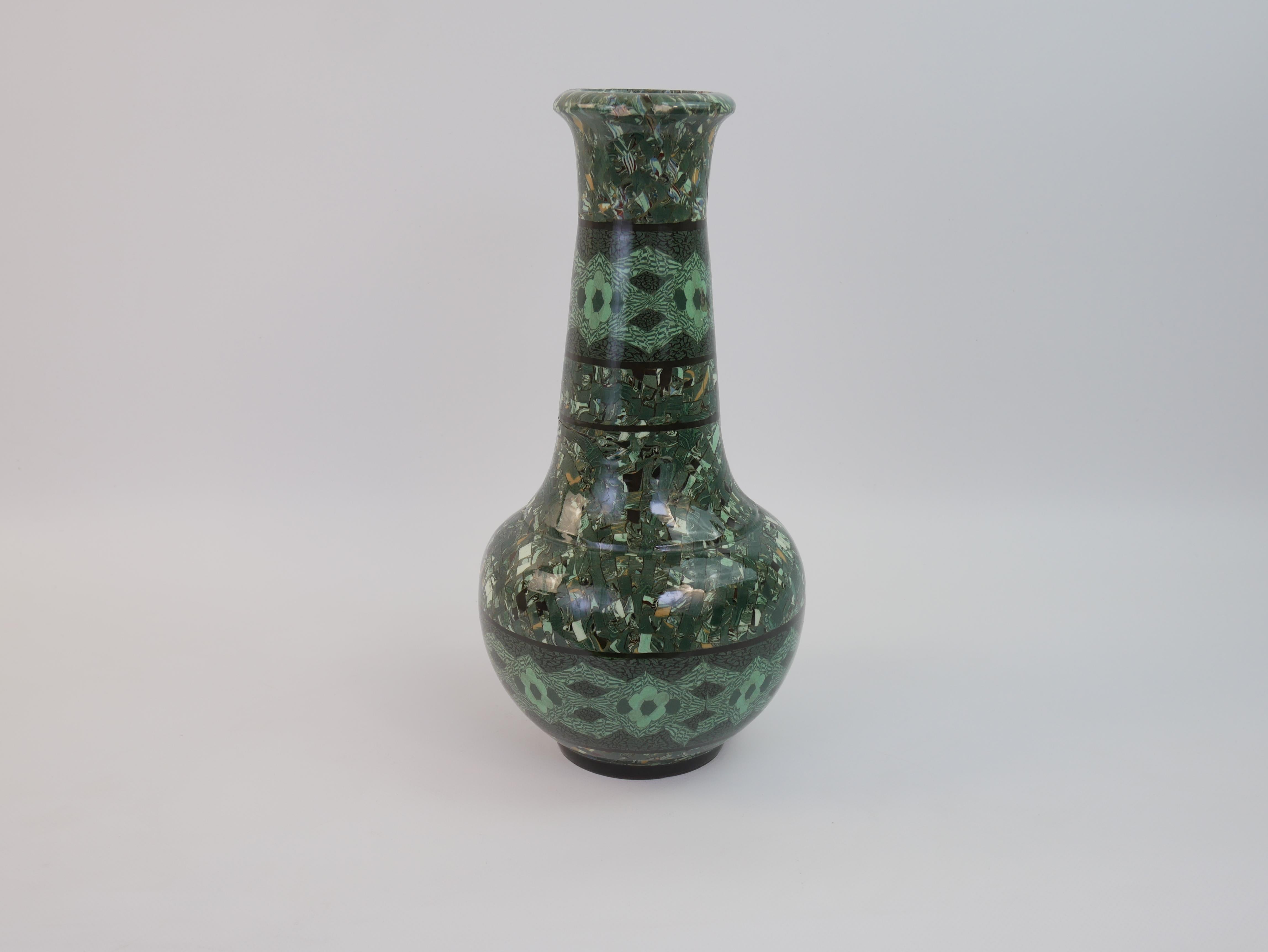 Impressionante ceramica verde 