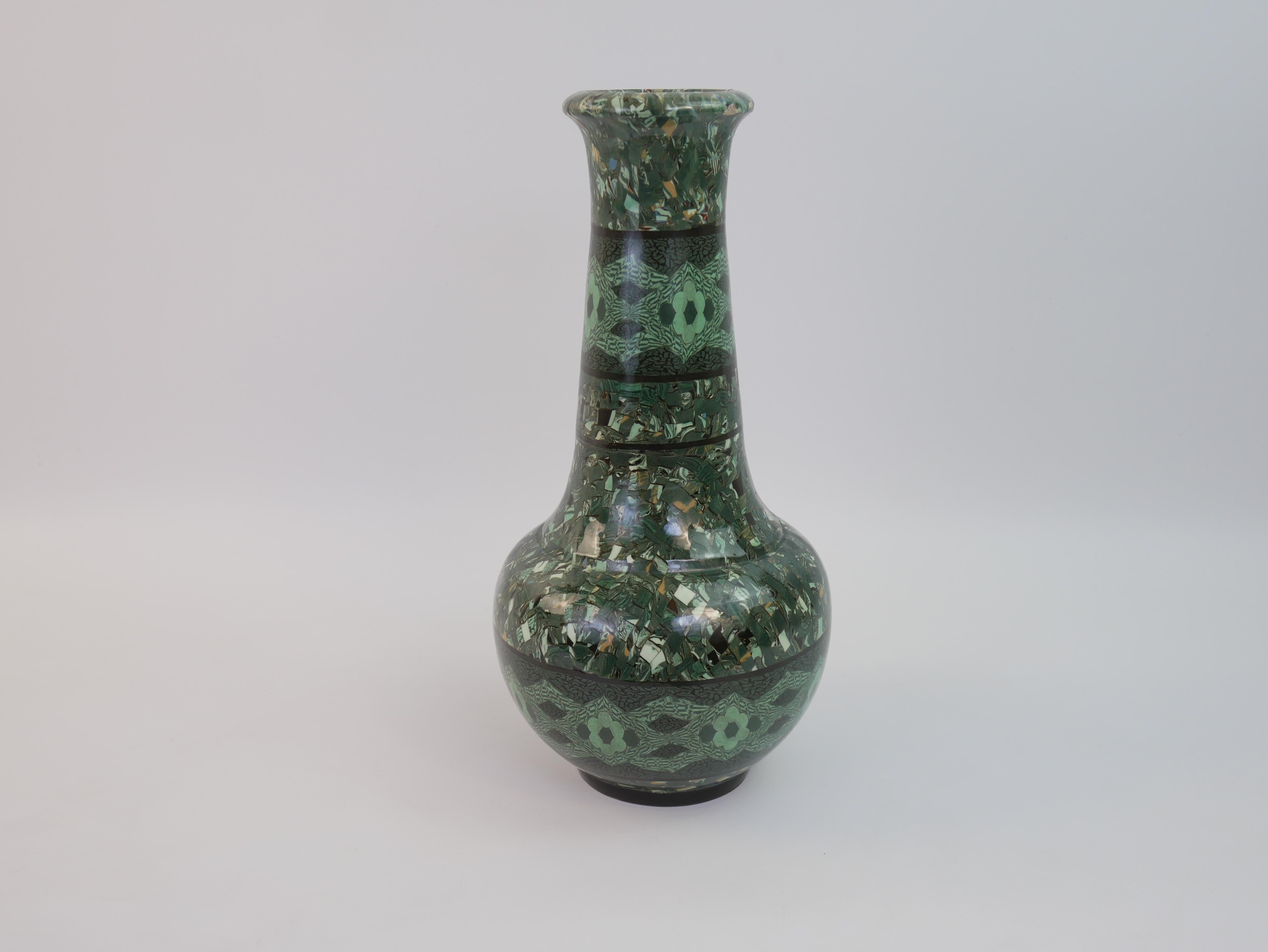 Impressionante ceramica verde 
