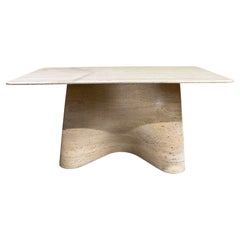 Impresionante consola o mesa de comedor de travertino de hacia 1970