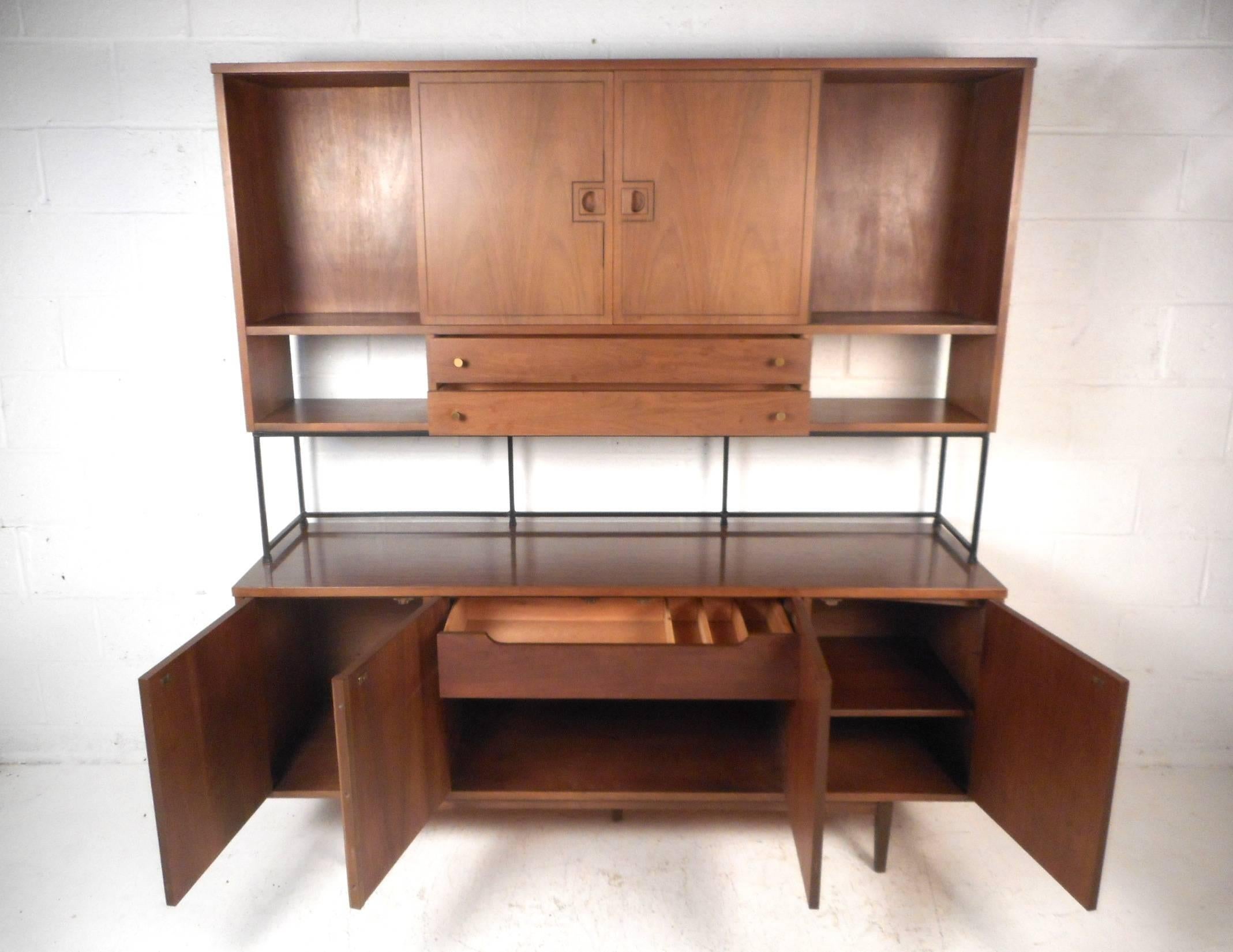 stanley wall unit