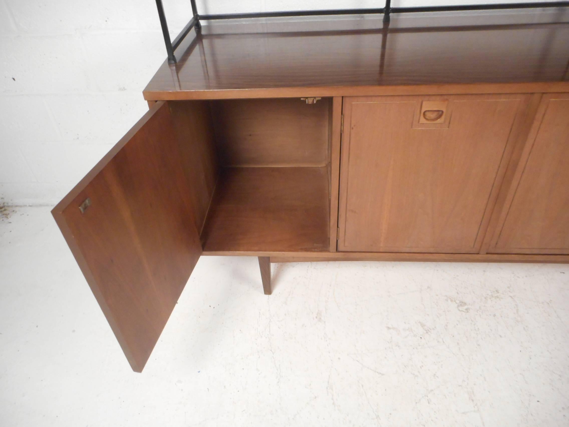 Late 20th Century Impressive Two-Piece Midcentury Wall Unit by Stanley