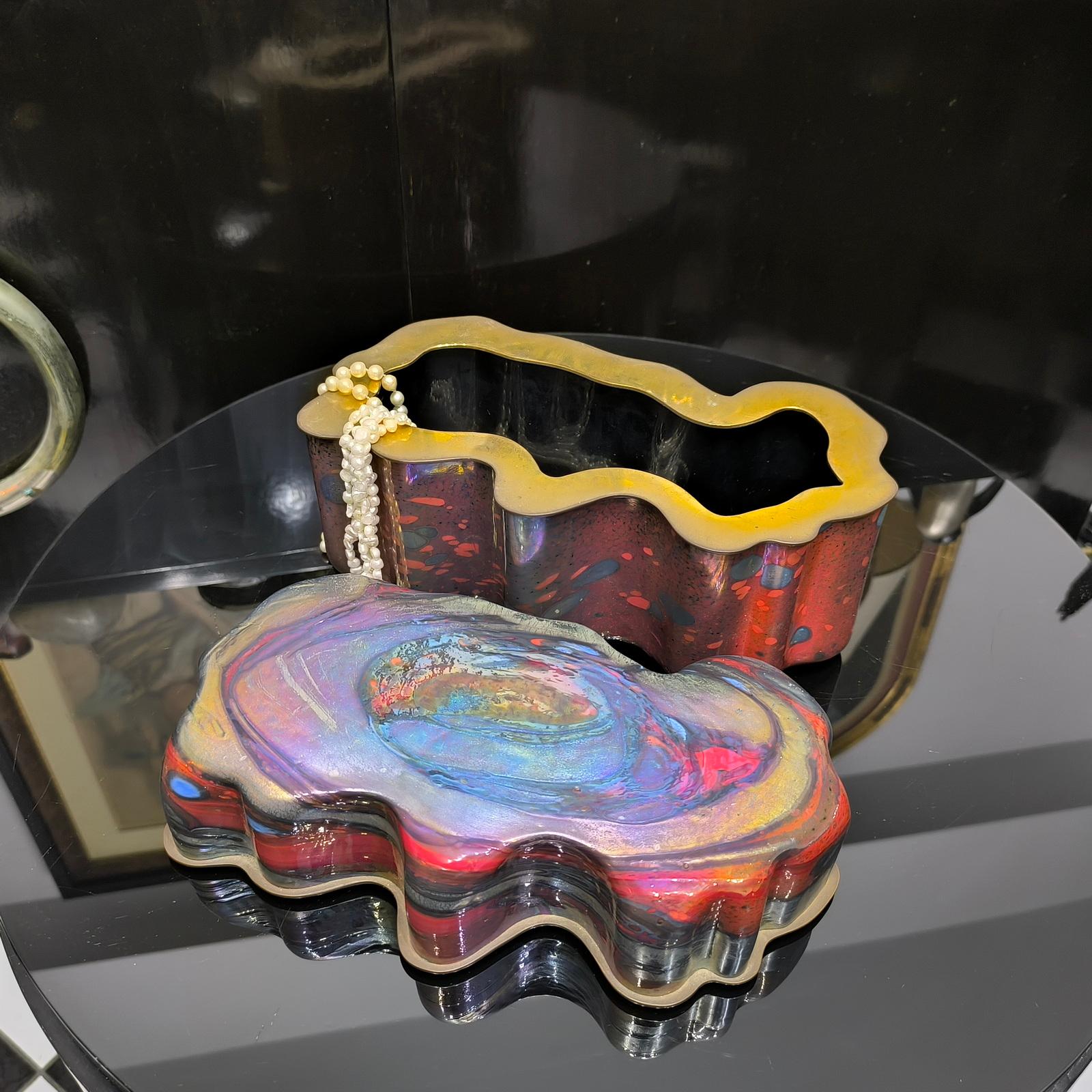 Beeindruckendes Unikat aus Kunstglas und Messing Box mit Deckel von Jack Ink (Moderne) im Angebot