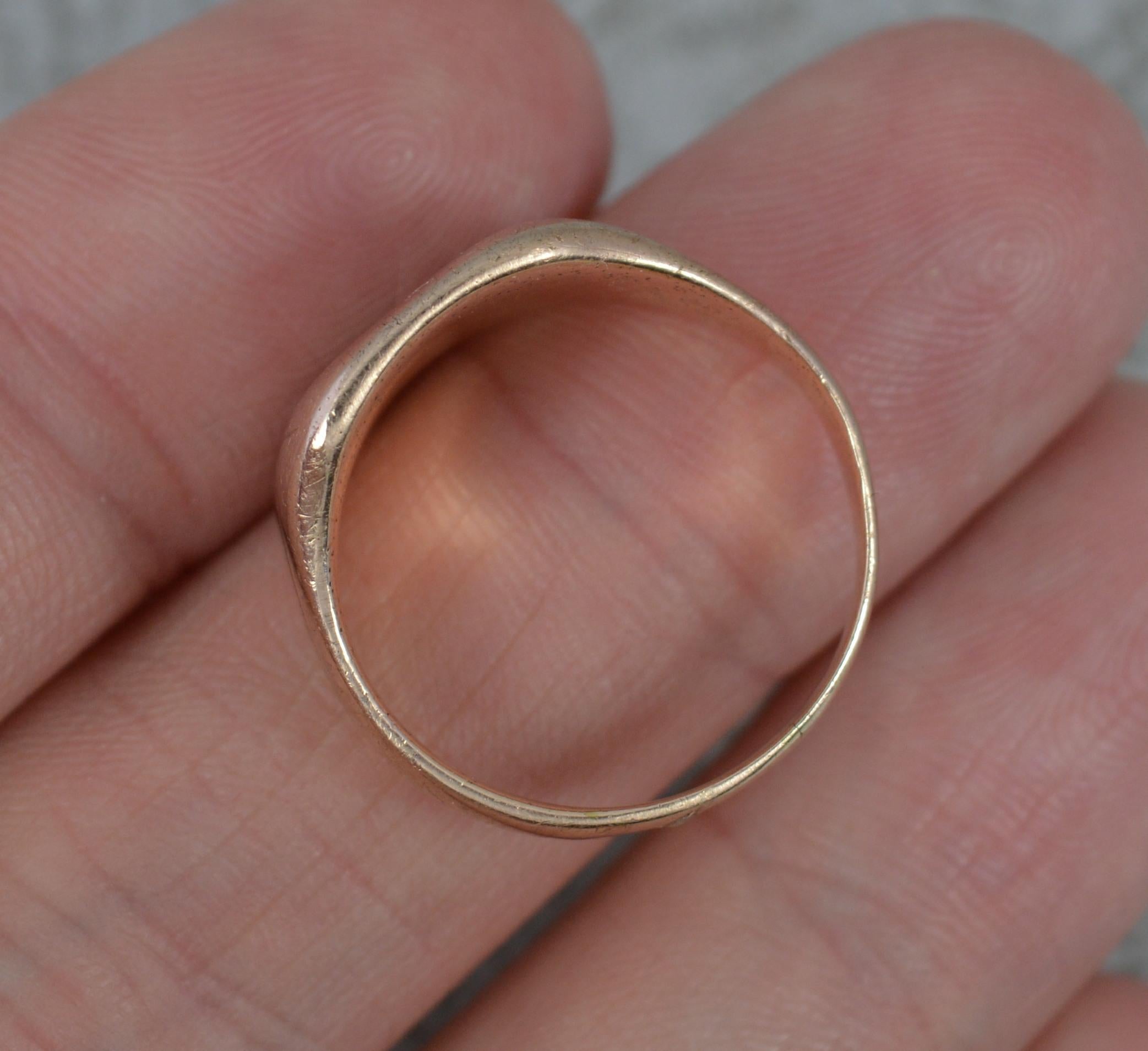 Impressive Victorian 9ct Rose Gold Stag Bust Intaglio Seal Signet Ring In Good Condition For Sale In St Helens, GB